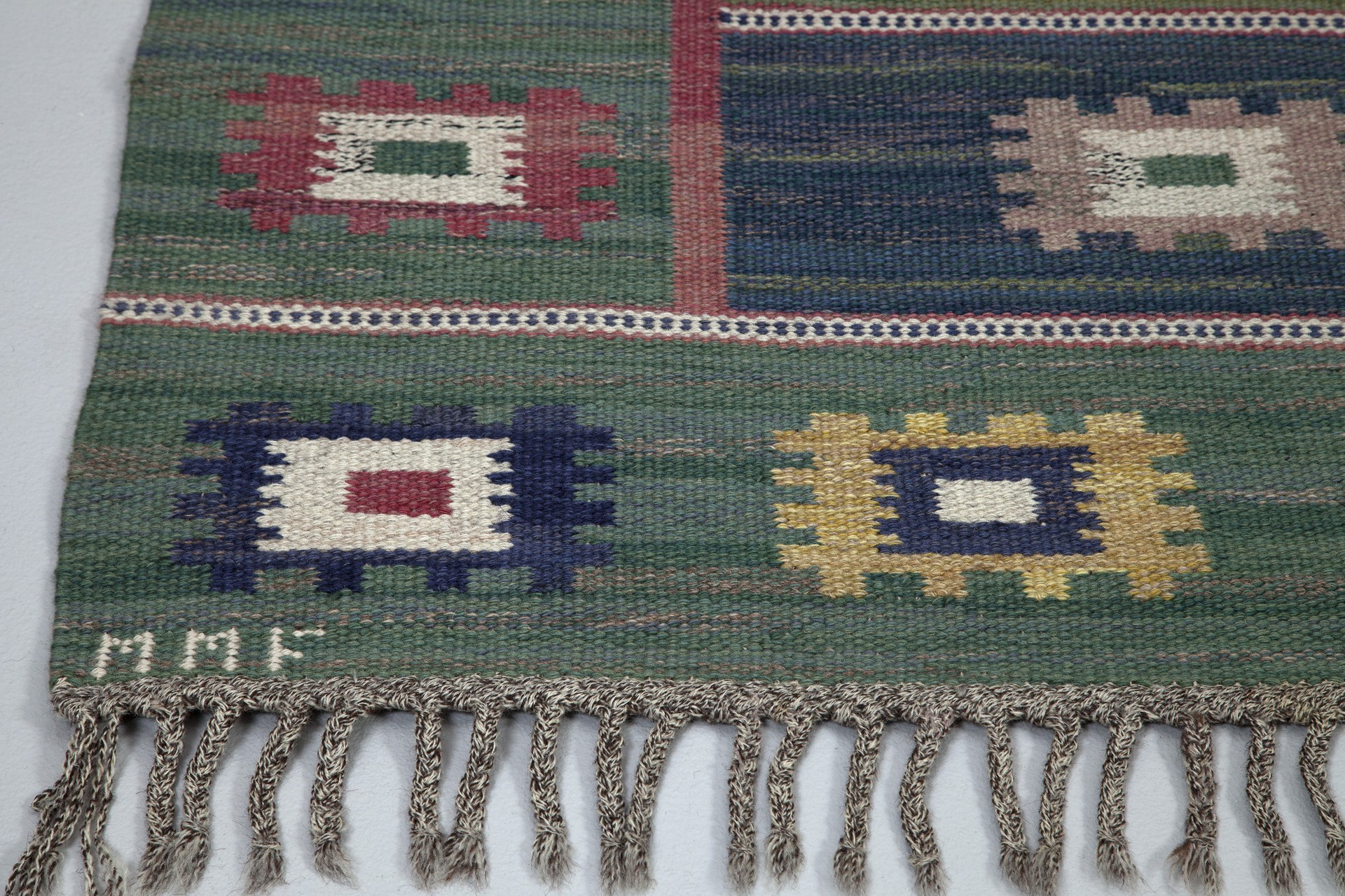 Early Carpet image 4
