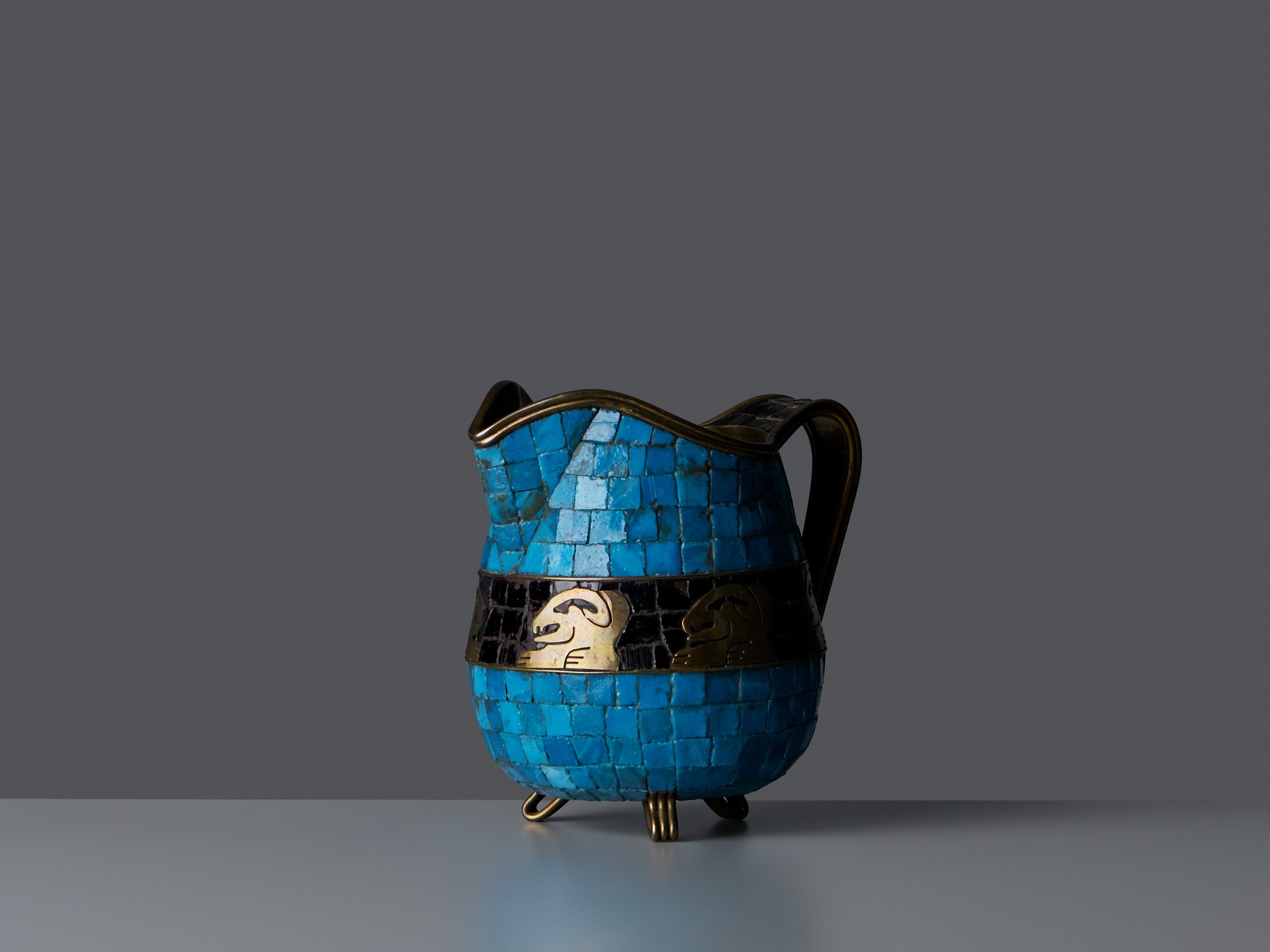 Jug image 2