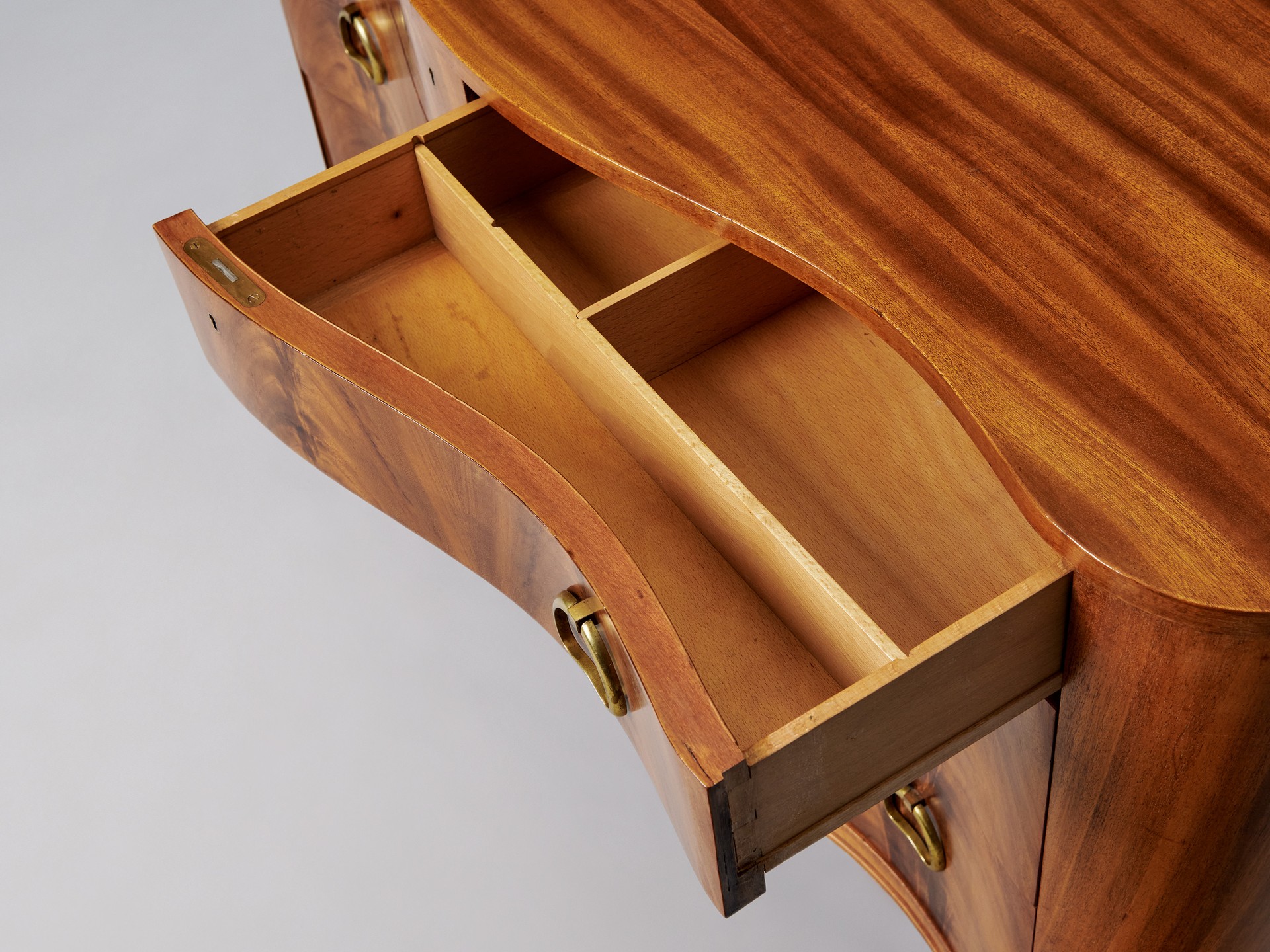 Chest of Drawers image 7