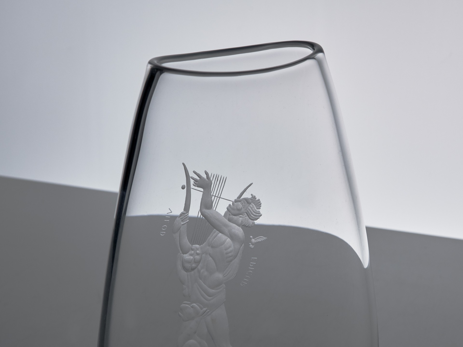 Vase image 4