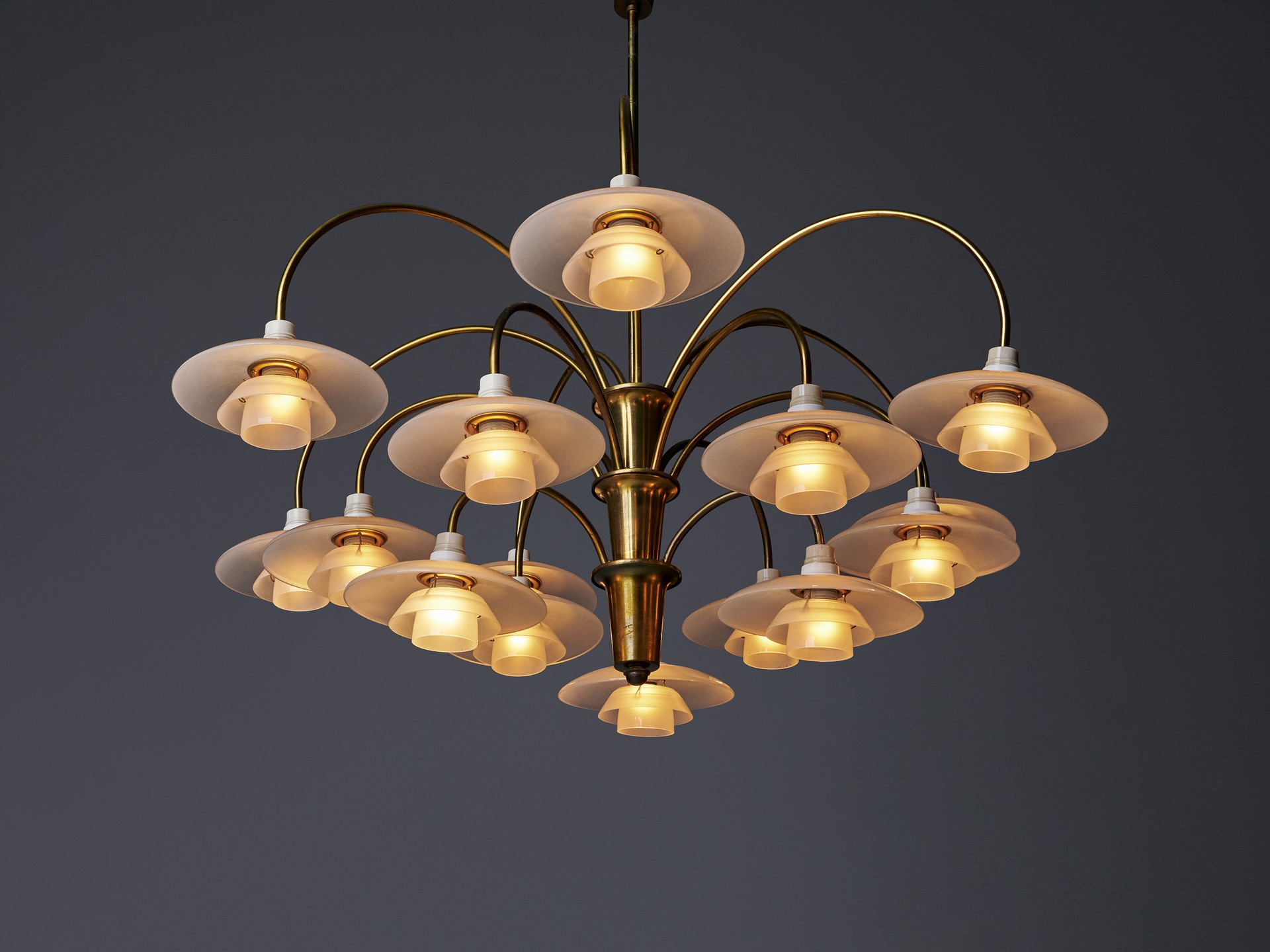 'Bombardement' Chandelier image 4