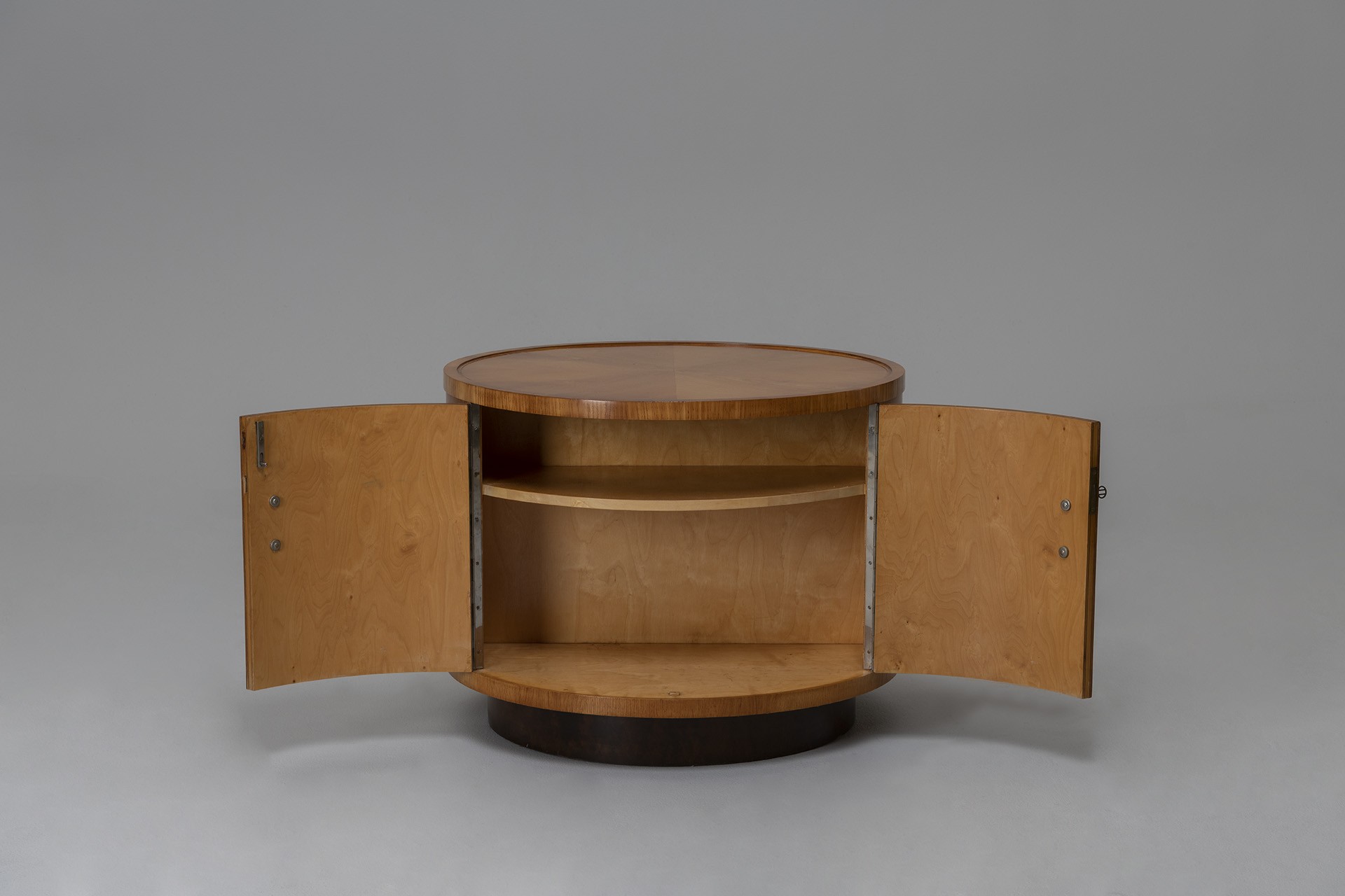 Bar image 3