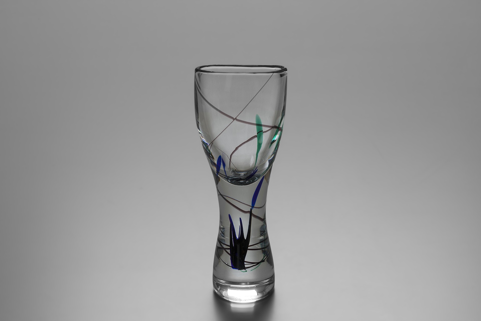 Abstracta Vase image 2