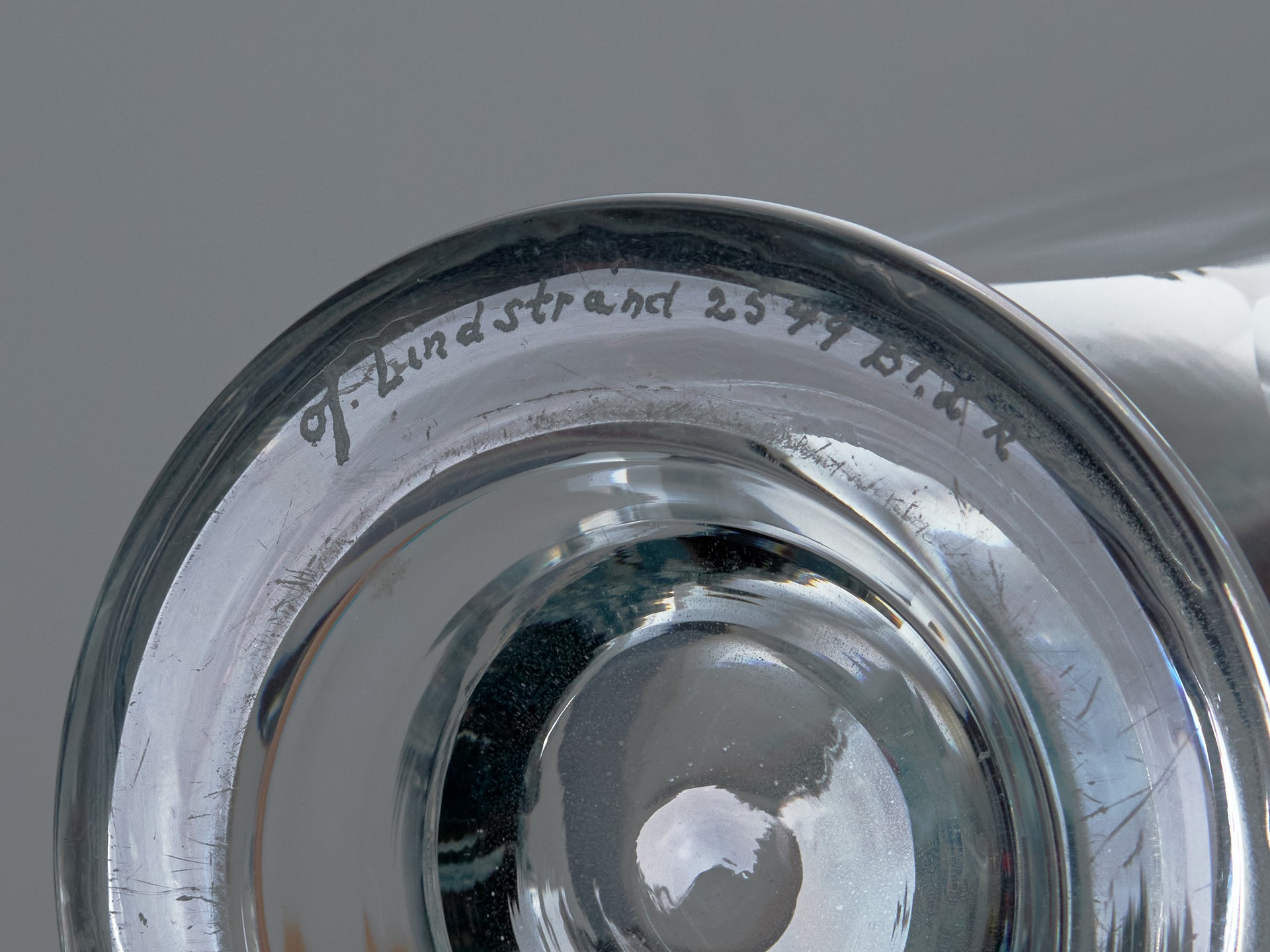 Vase image 6