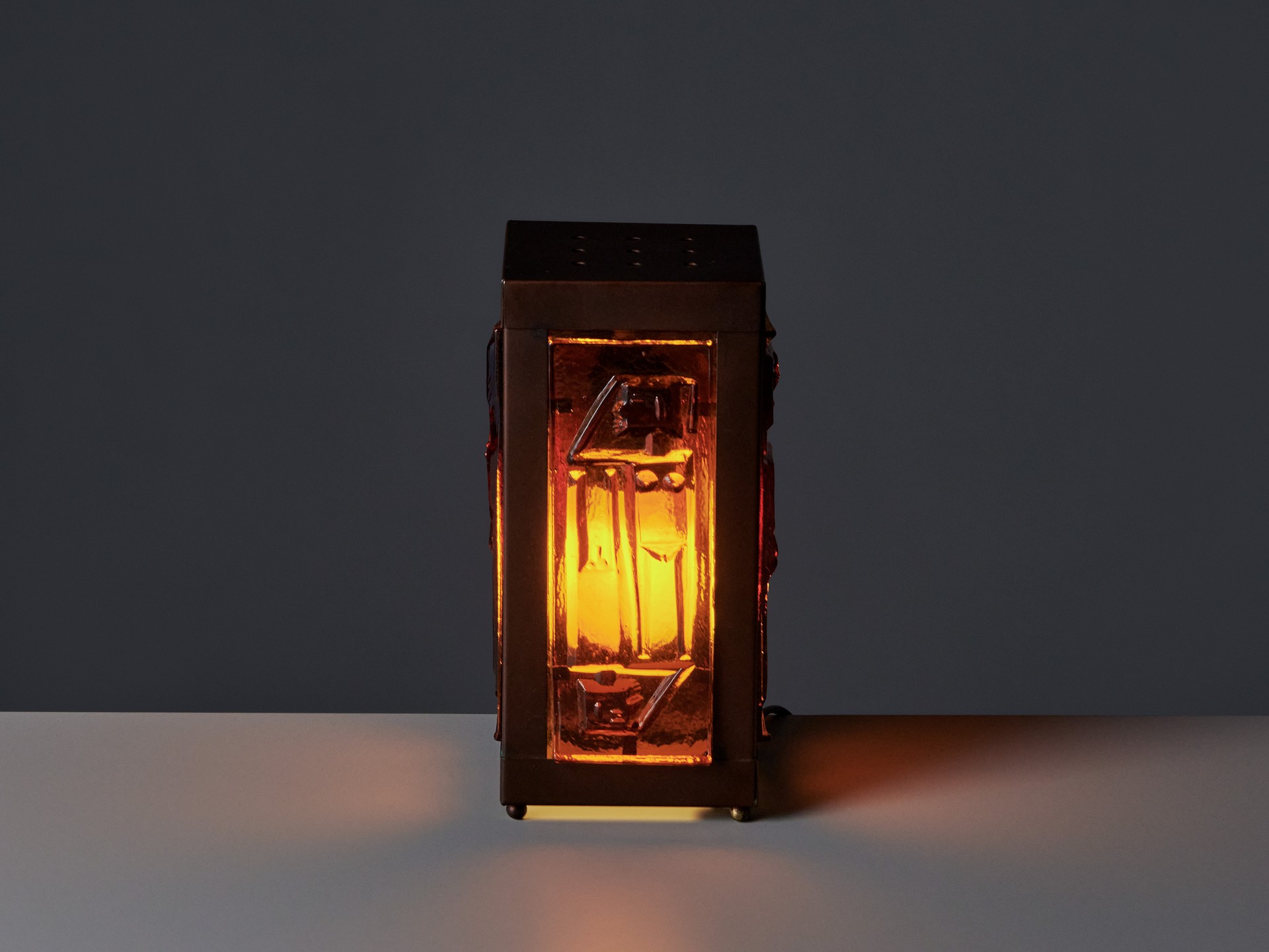 Table Lamp image 4