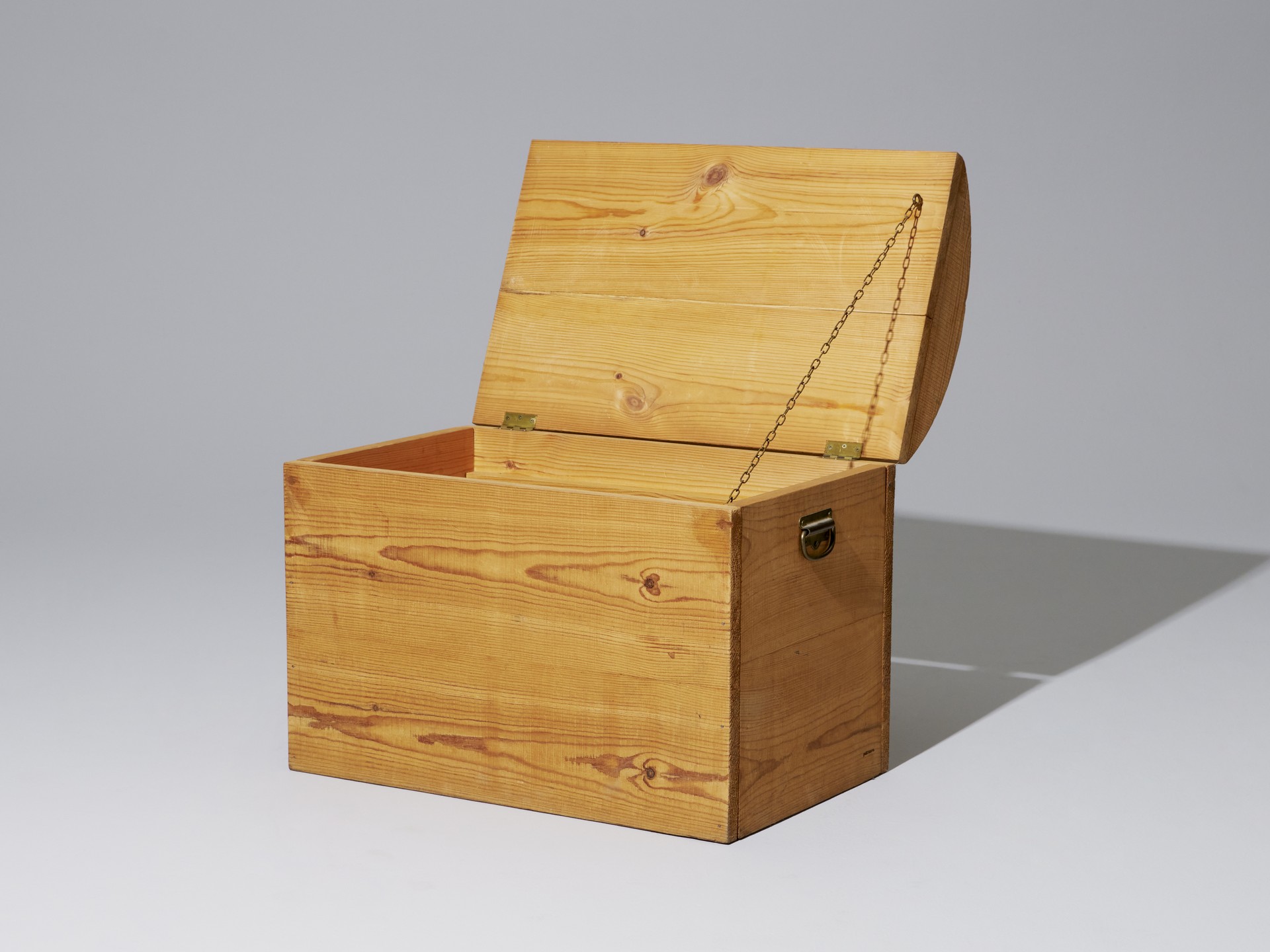 Small Chest image 2
