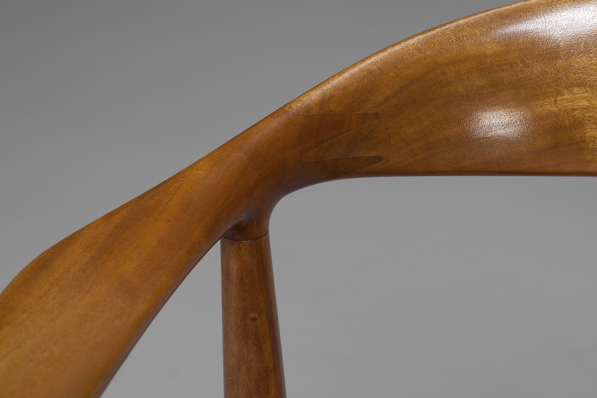 "The chair" image 4