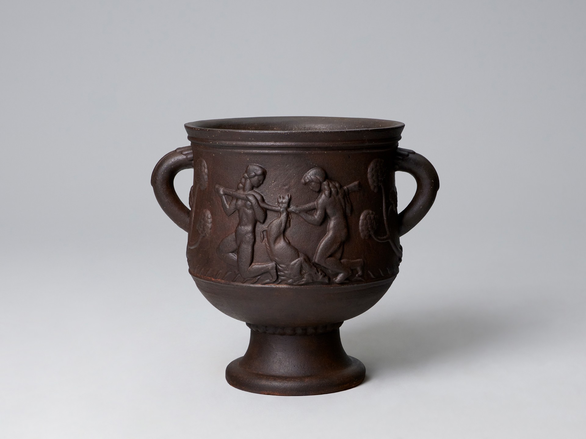 Diana Urn image 3