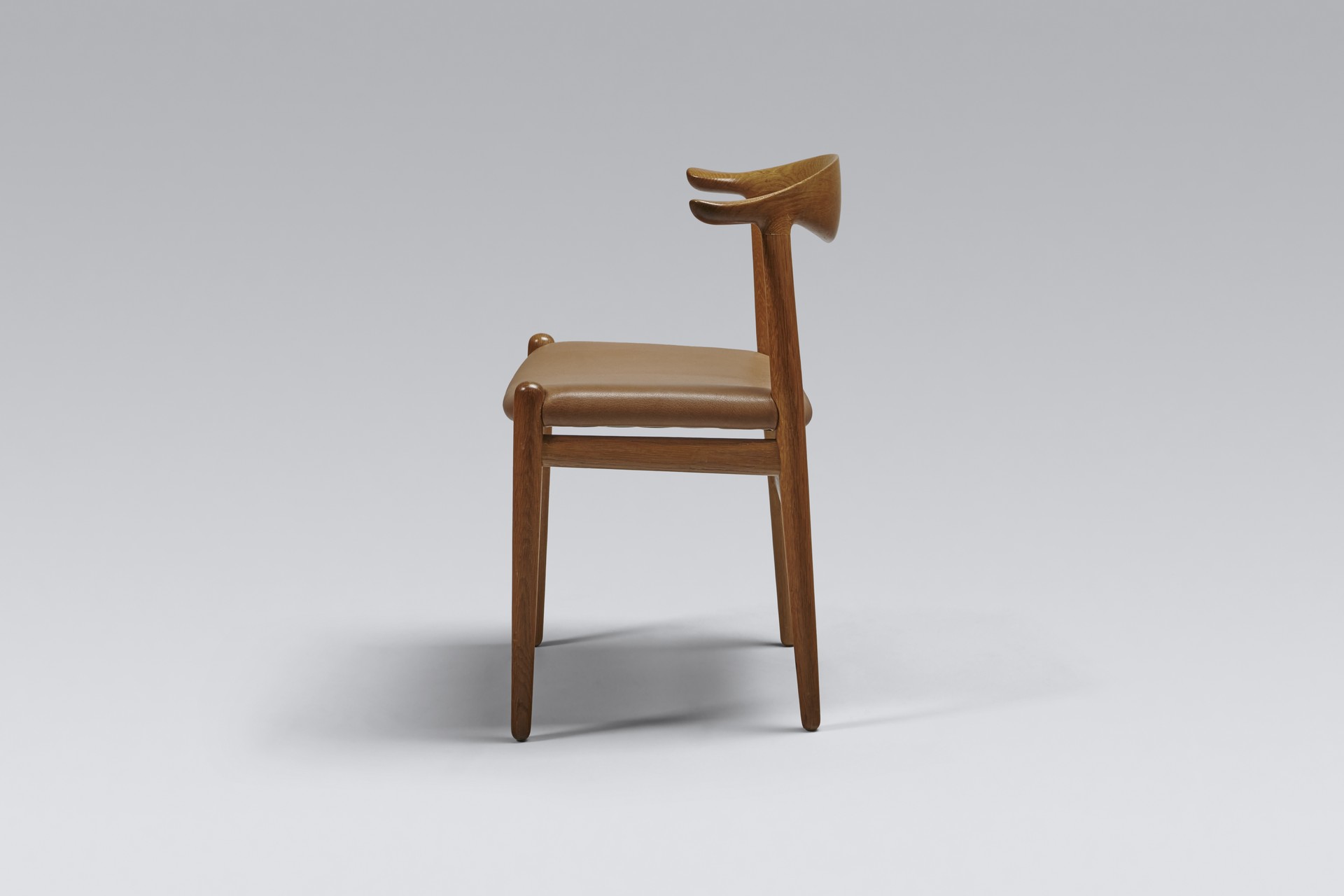 Set of Eight 'Cowhorn' Dining Chairs image 4