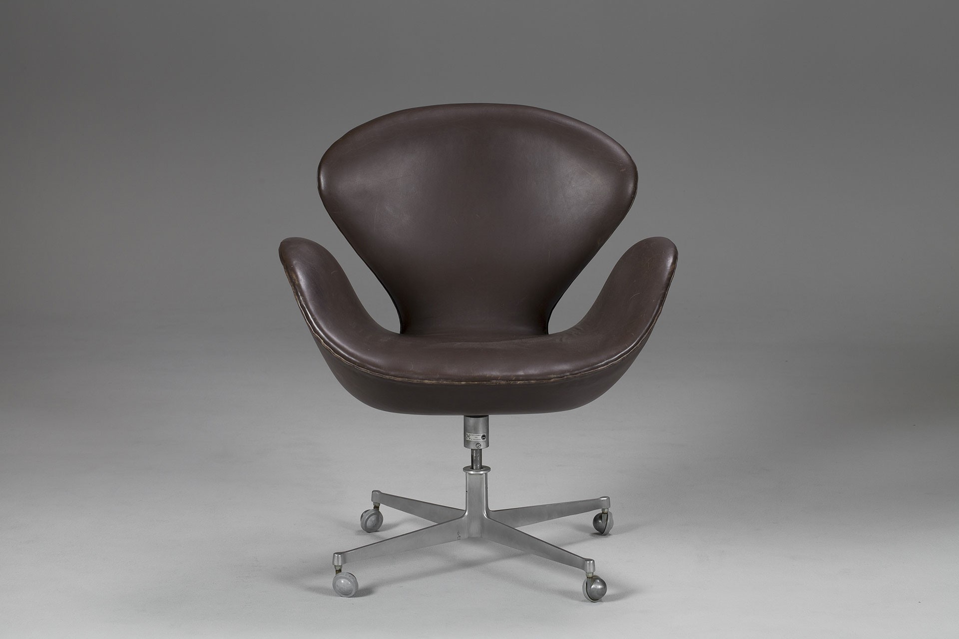 Swan Chair