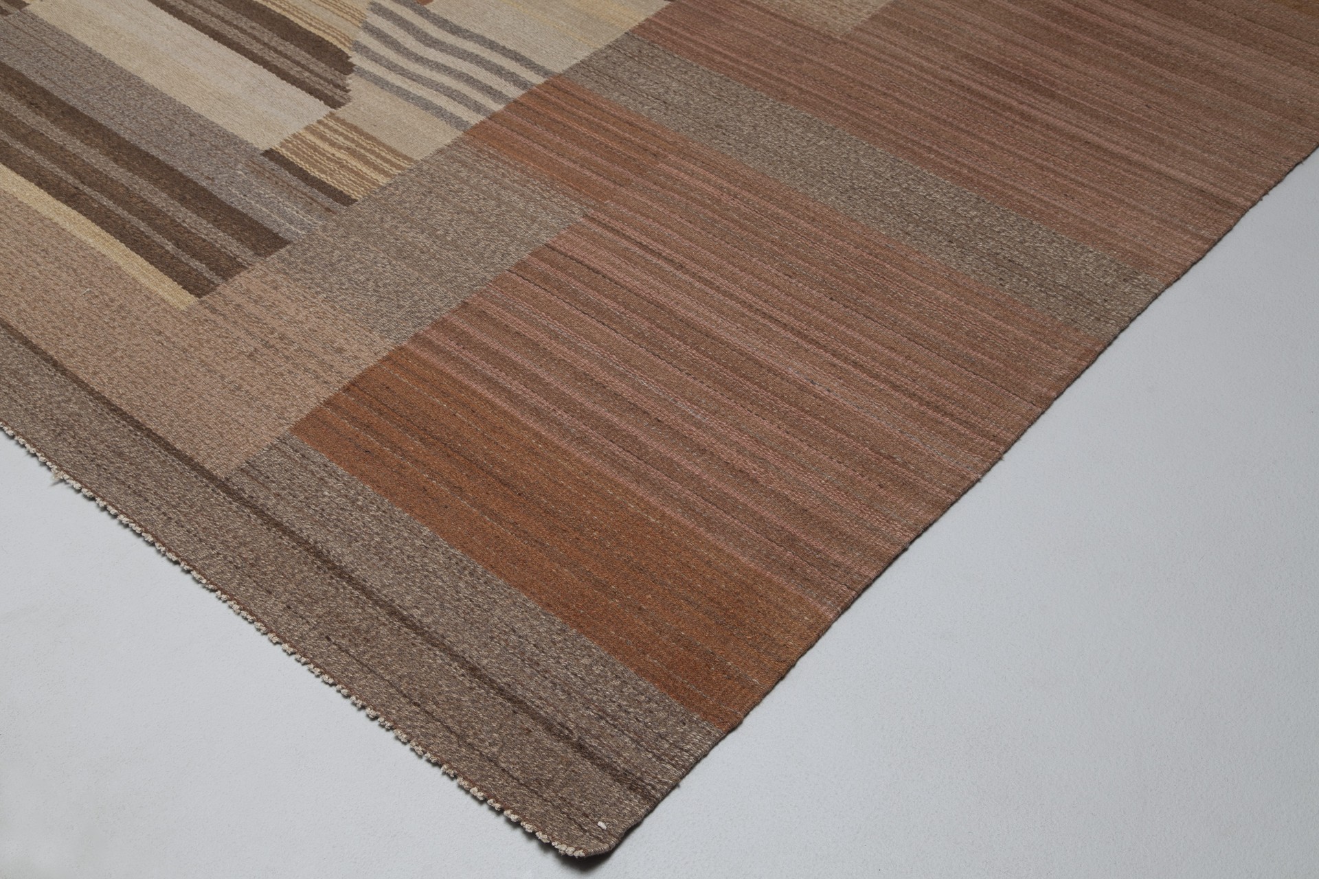 Finnish Art Deco Carpet image 5