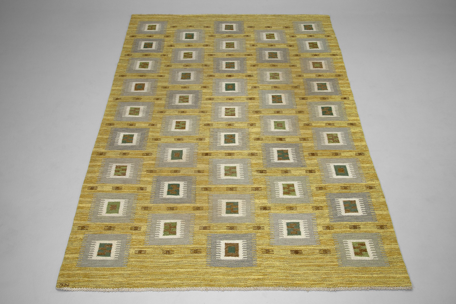 Carpet image 2