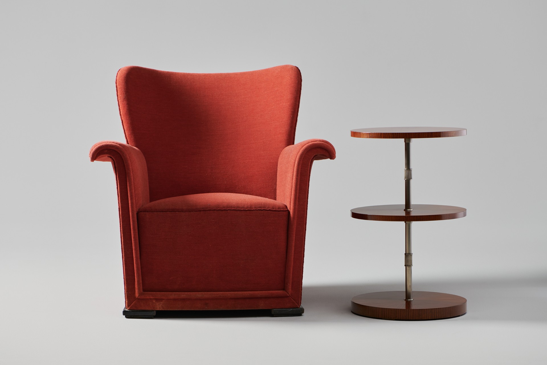 Table and Chair image 2