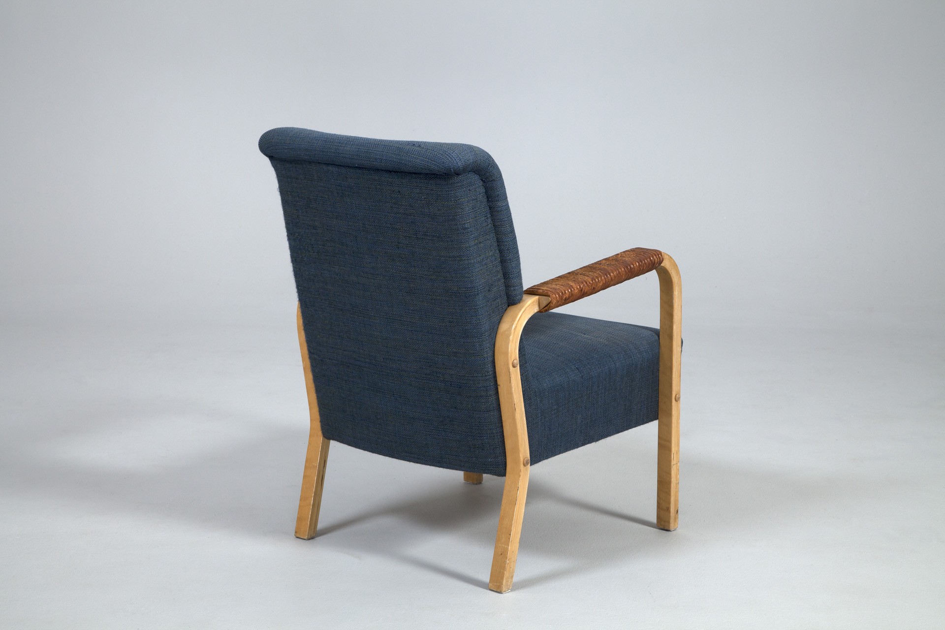 Armchair Model no. 47 image 3