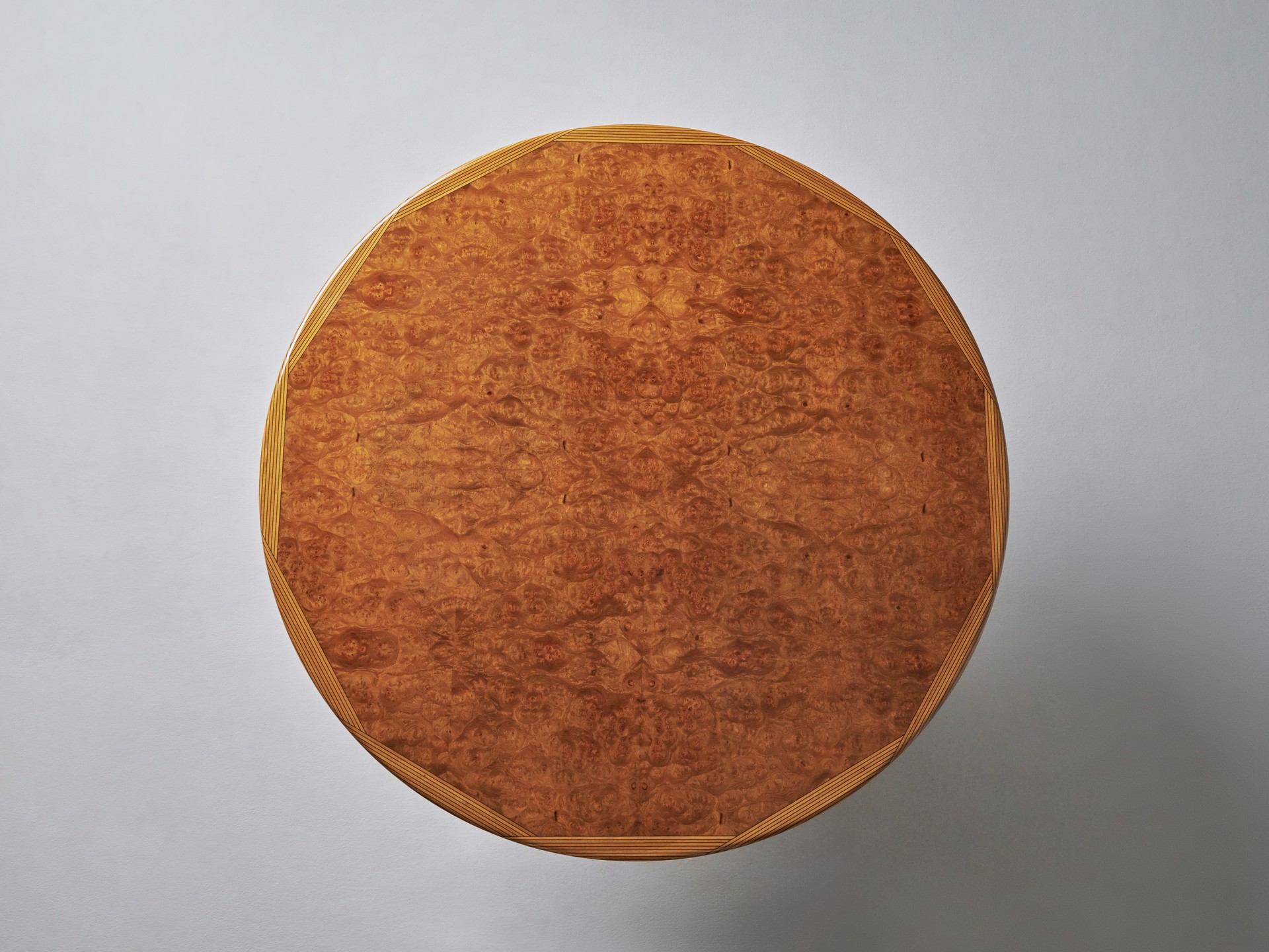 'Africa' Table image 3