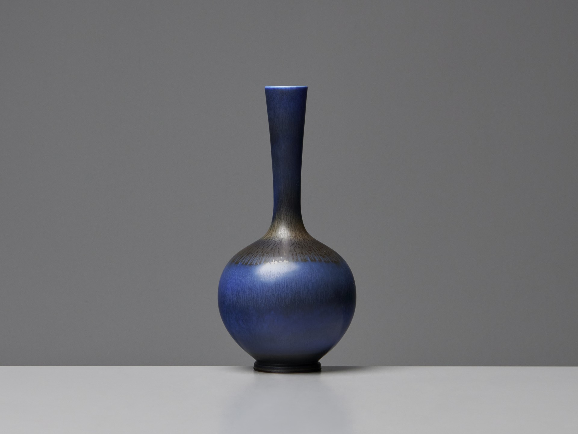 Group of Three Large Vases image 14