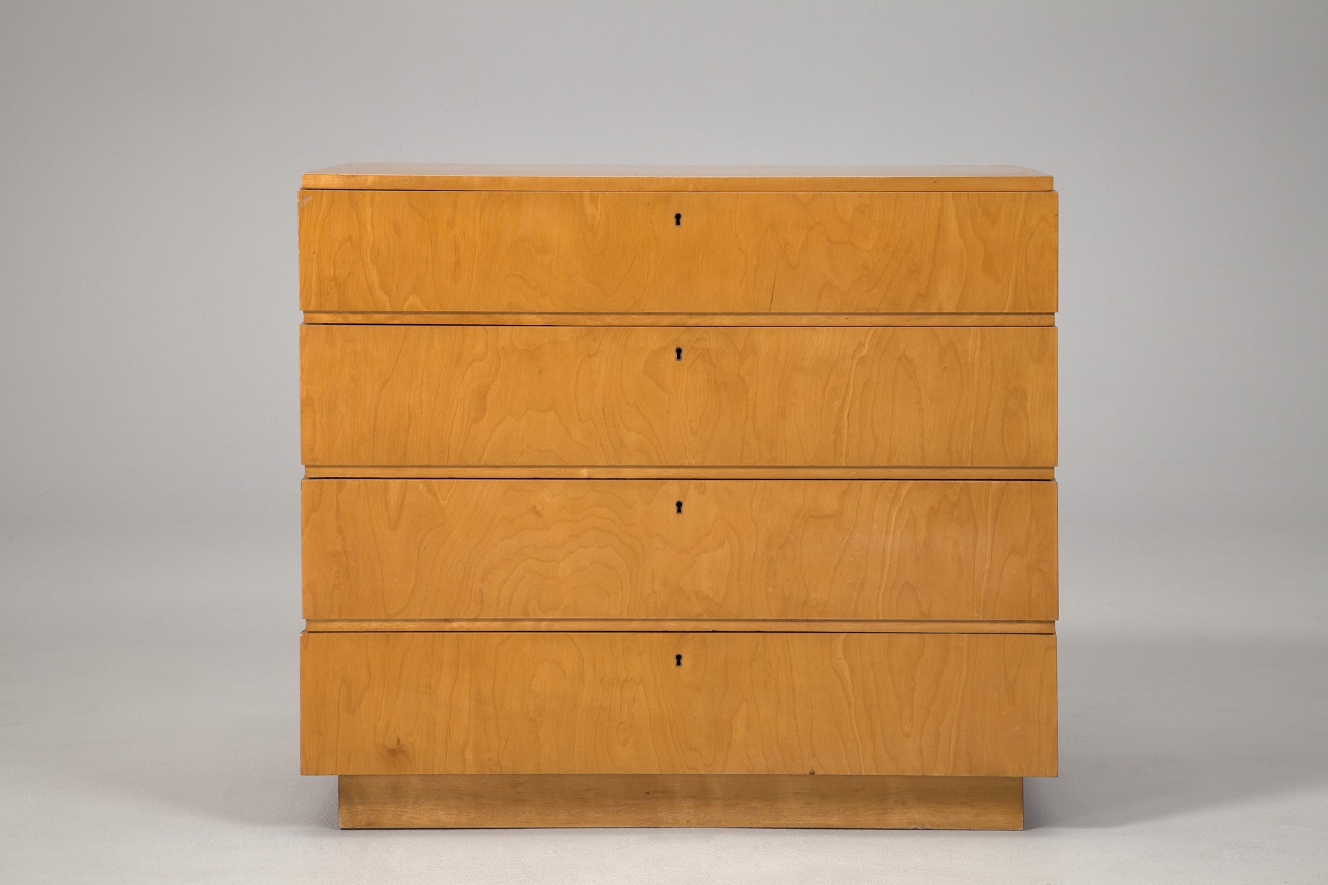 Chest of Drawers image 2