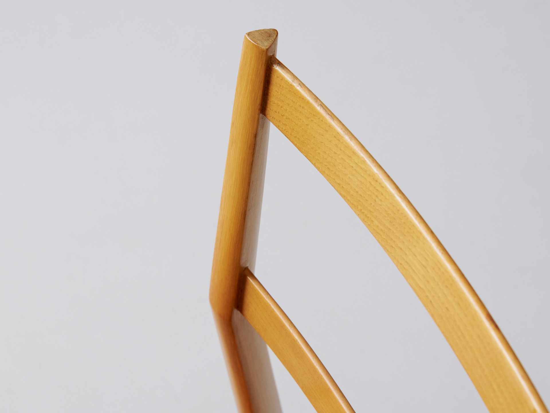 Set of Four 'Superleggera' Dining Chairs image 6