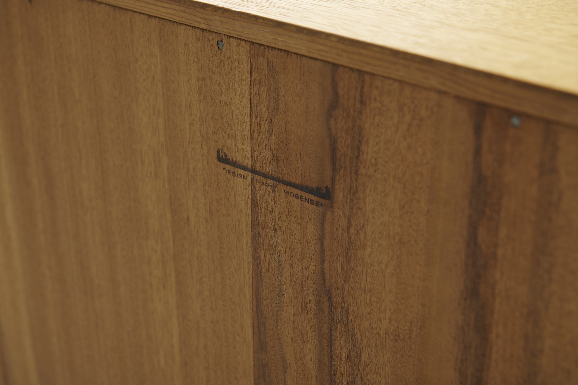 Pair of Chests of Drawers image 7