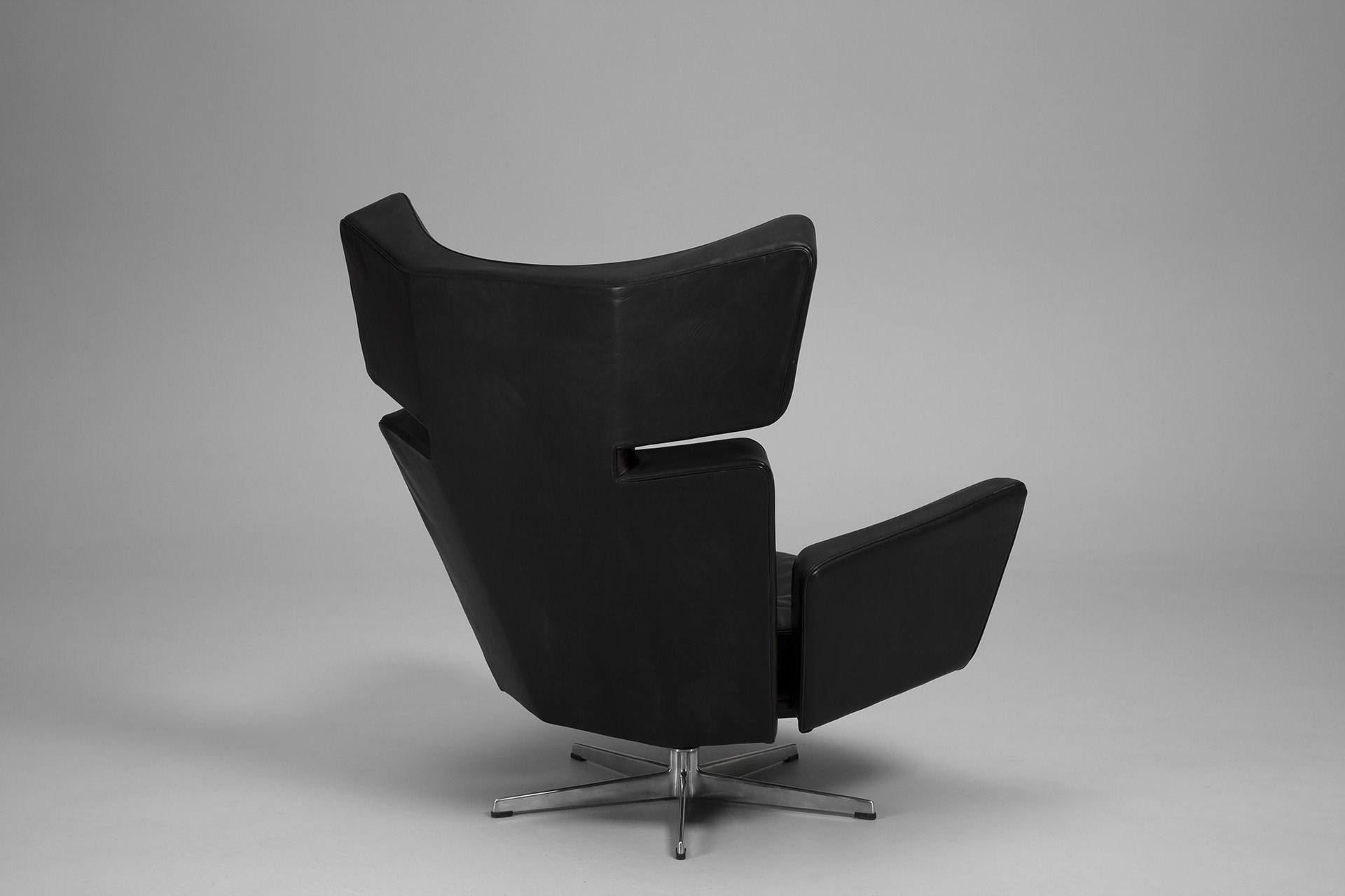 'Oxe' Chair and Footstool image 3