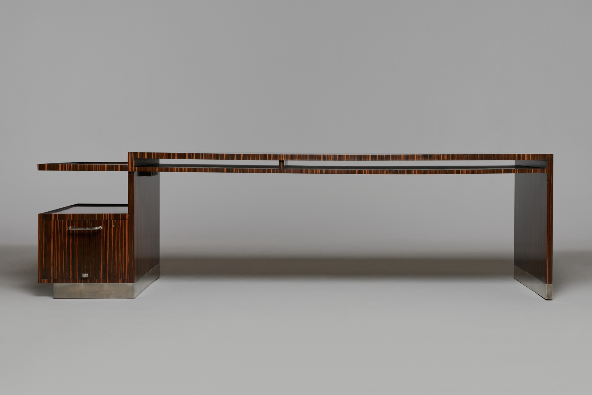 Unique Desk image 4