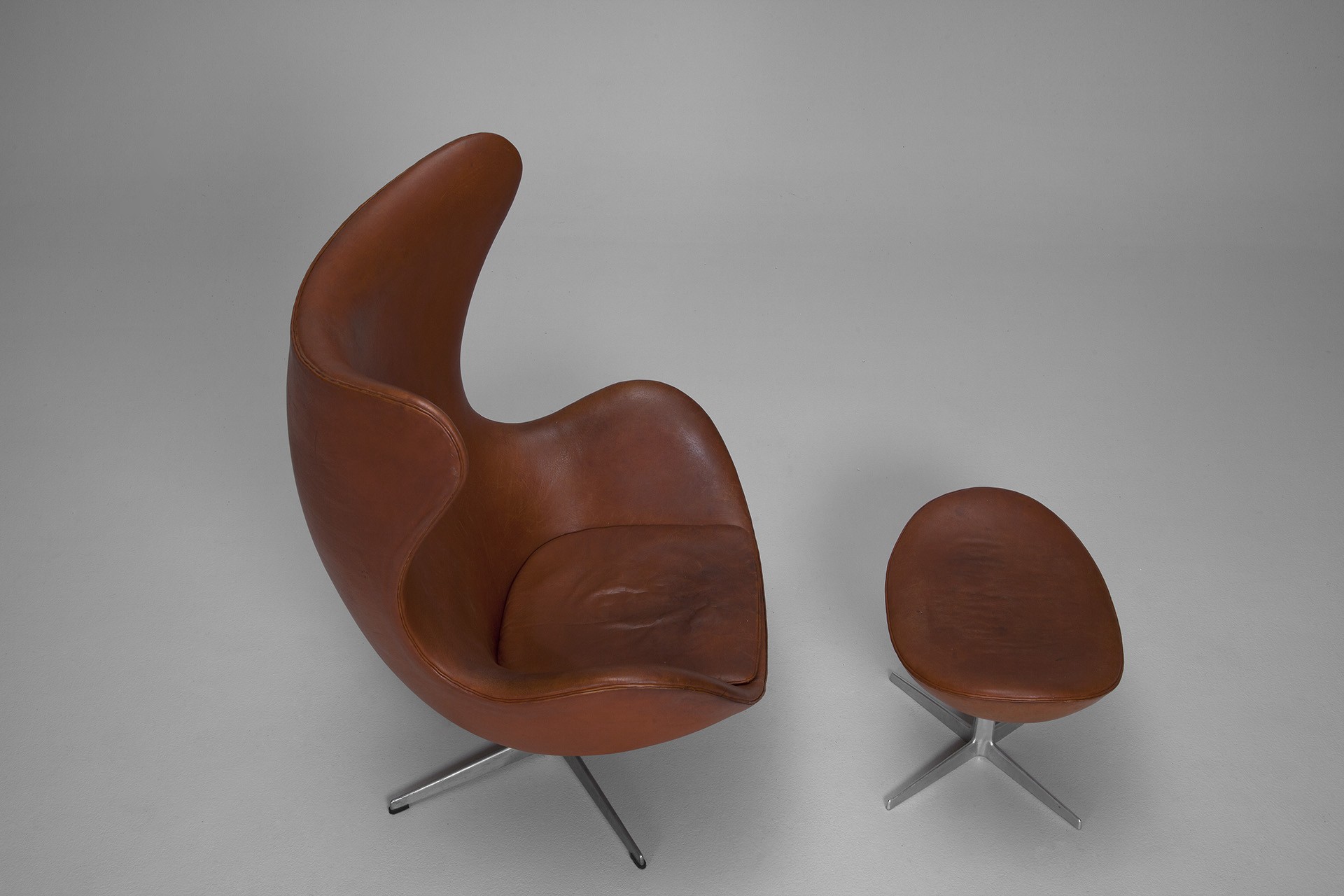 Egg Chair and Stool image 3