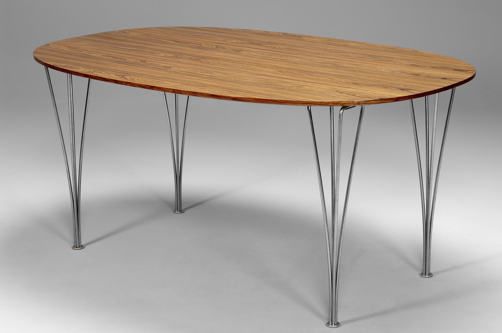 Superelipse table