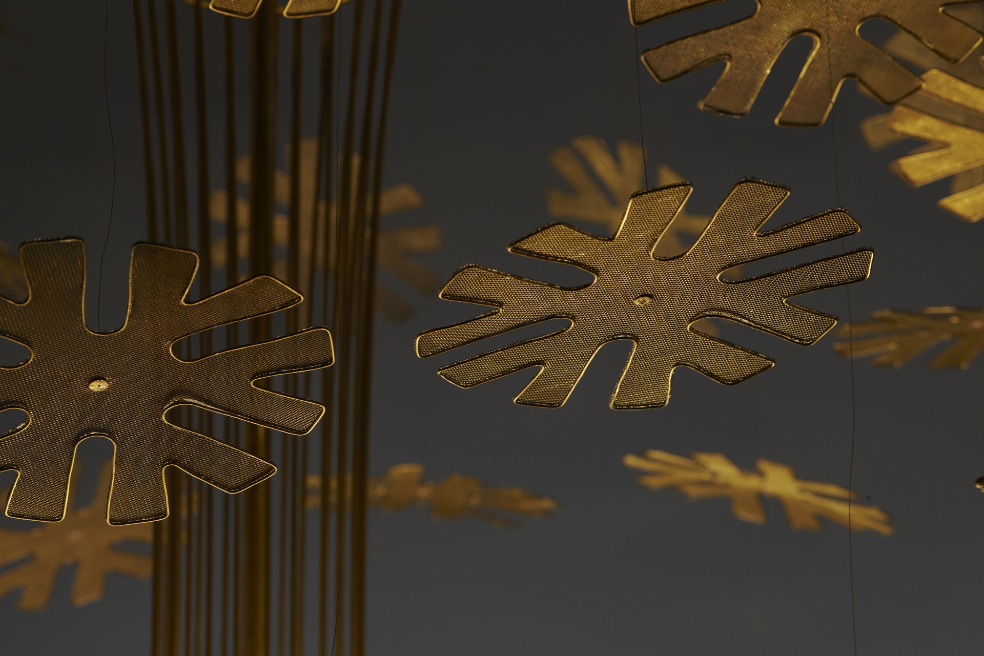 Large Snowflake Chandelier image 6