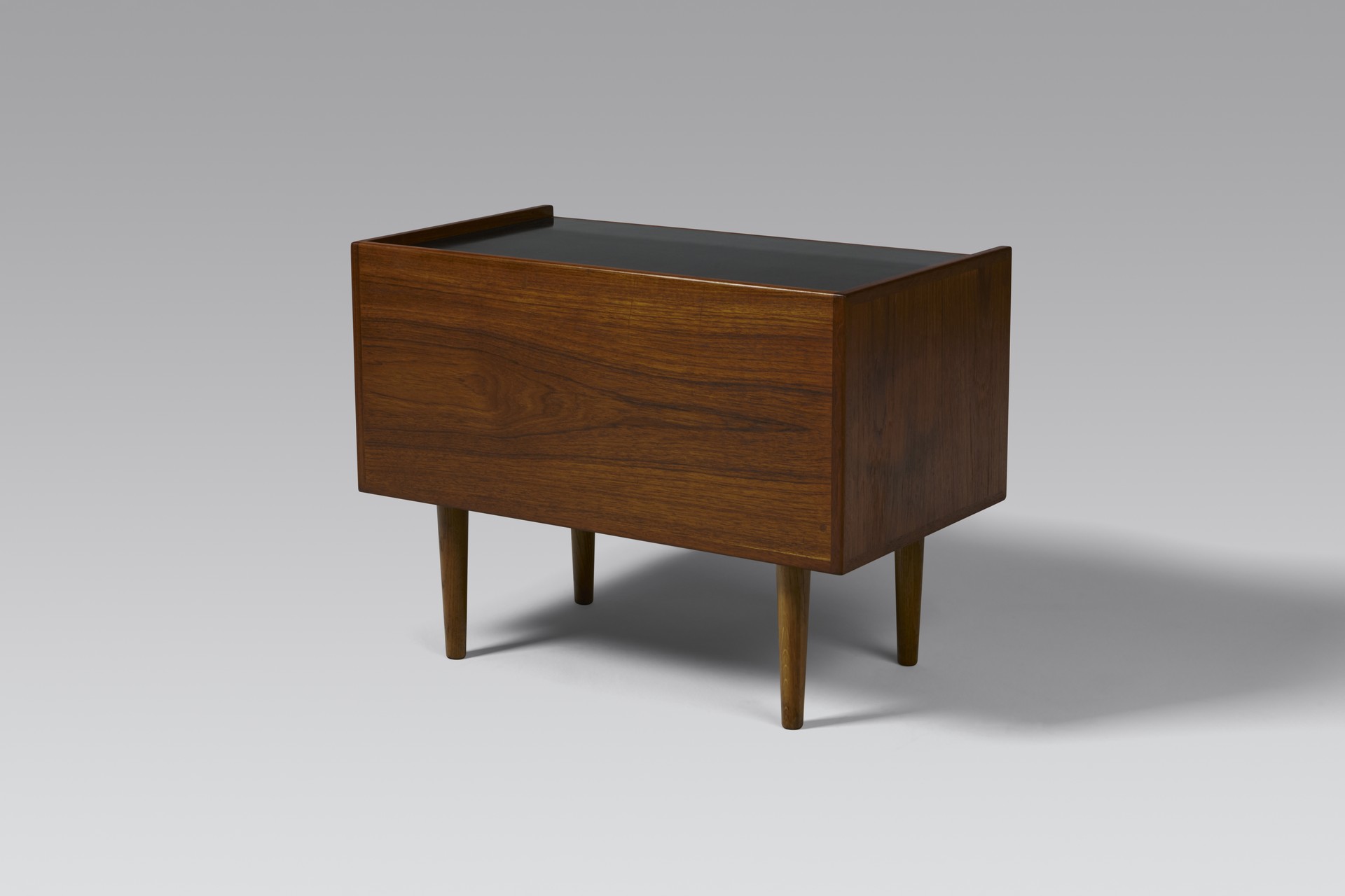 Side Table image 3
