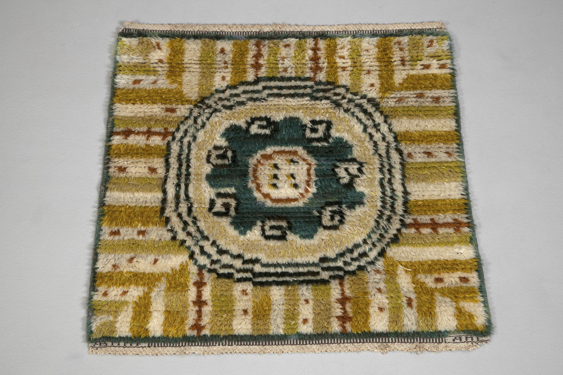 Rug "Leaf Rosette" image 2