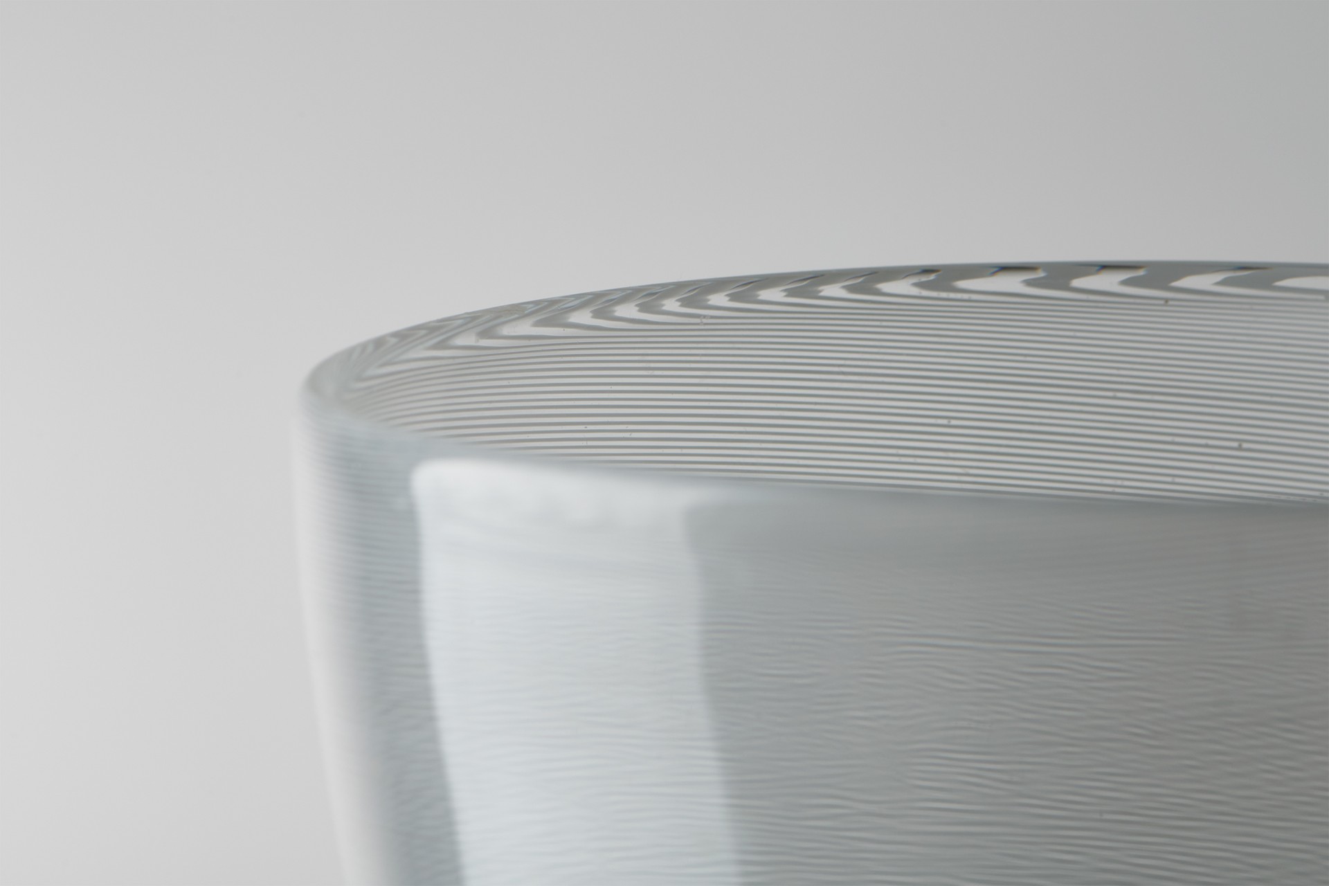 Large 'Mezza Filigrana' Vase image 4
