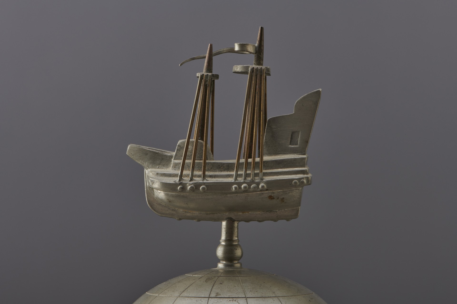 Rare Lidded Vessel image 3