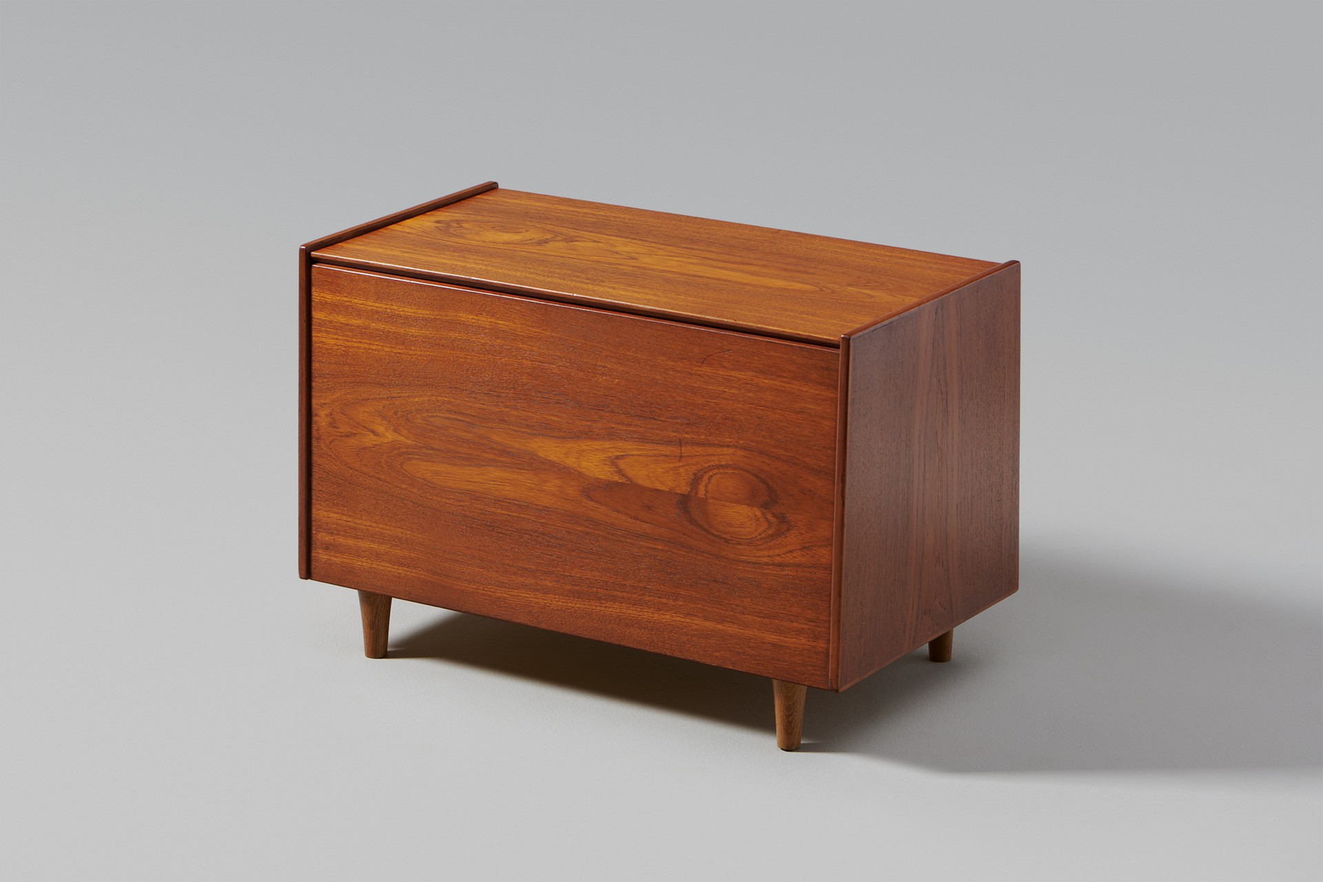 Bar Cabinet image 4