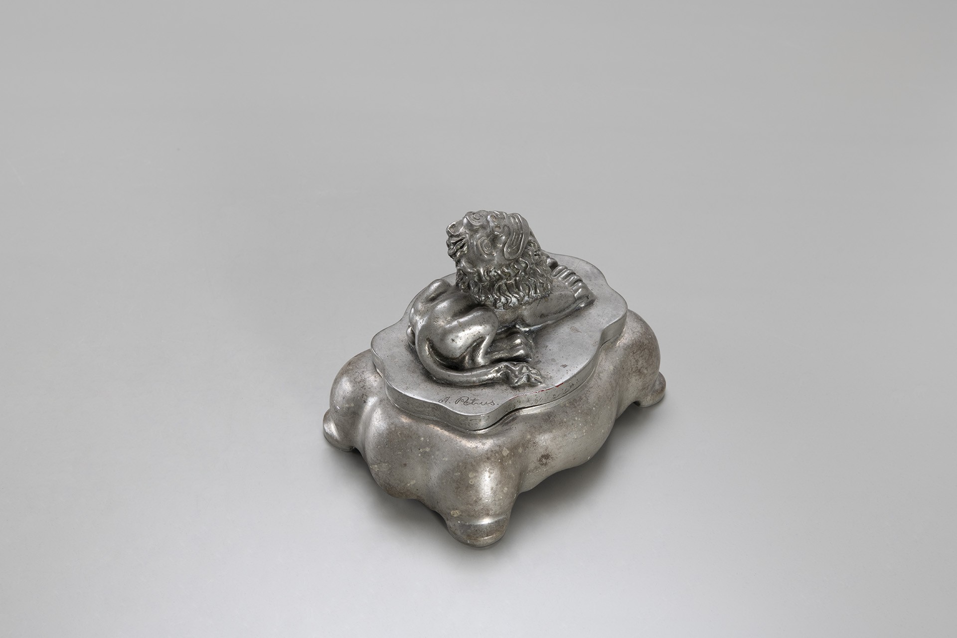 Lidded Inkwell image 3