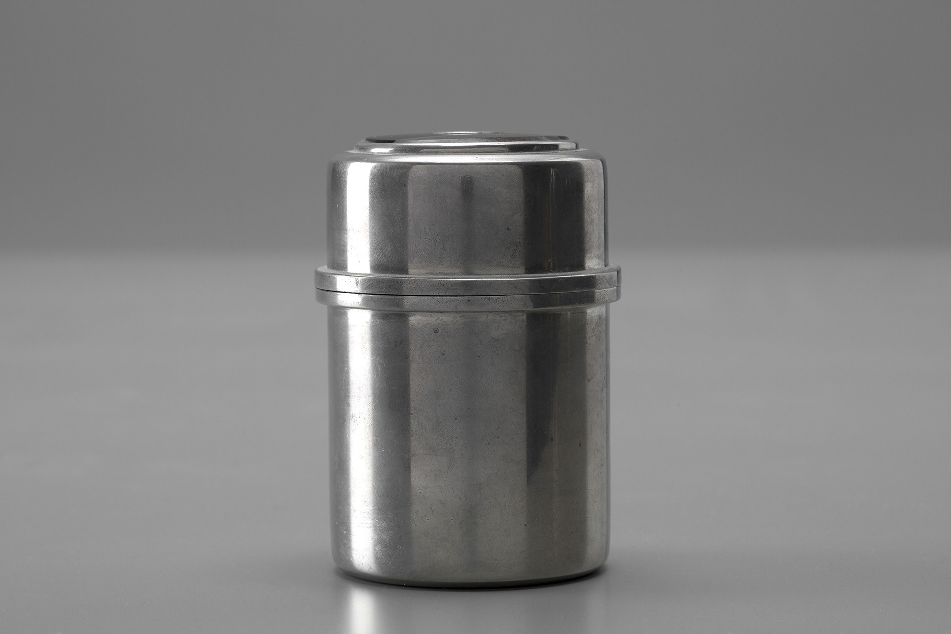 Pewter Box and Lid image 3