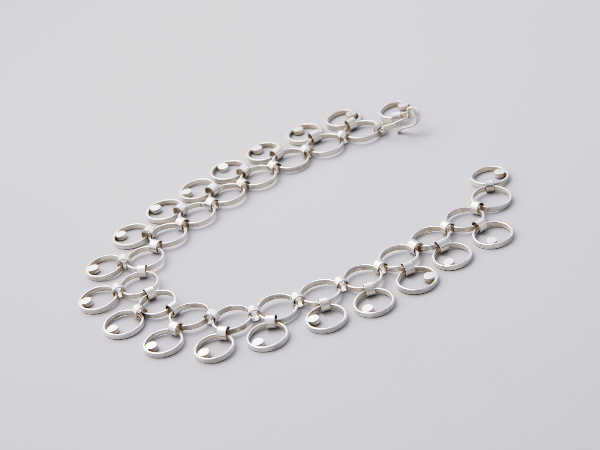 Necklace image 3