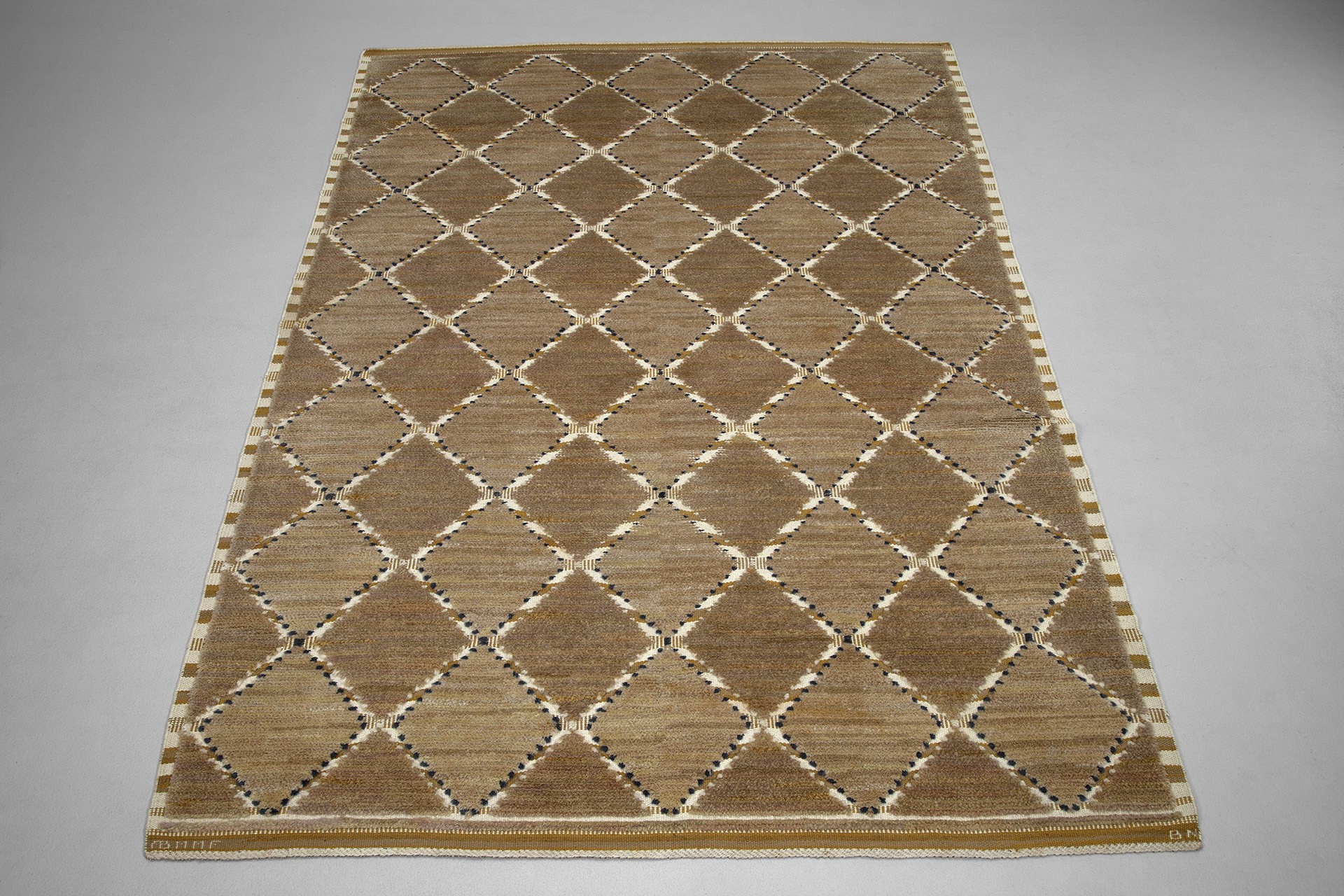 Carpet image 2