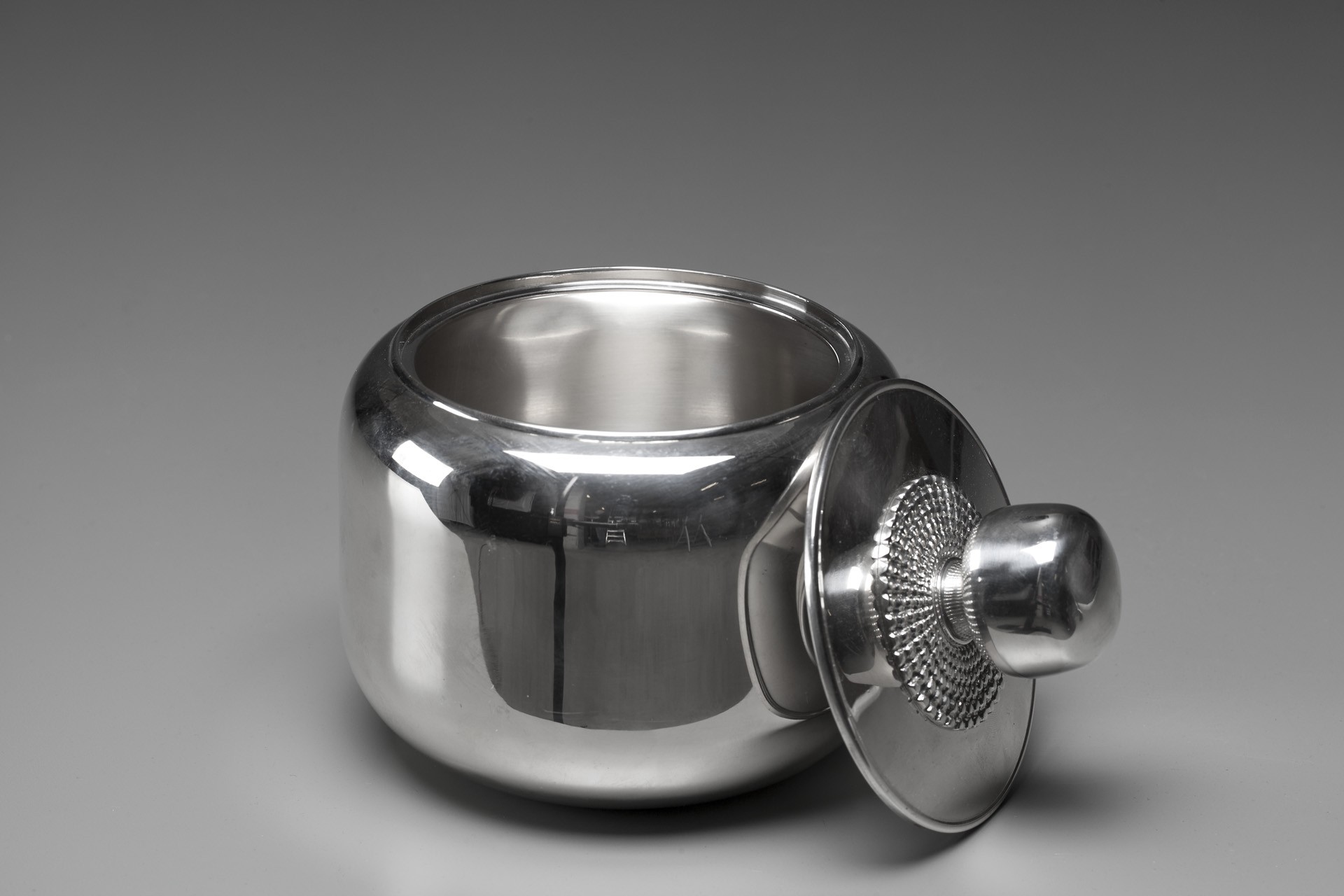 Silver Pot image 2