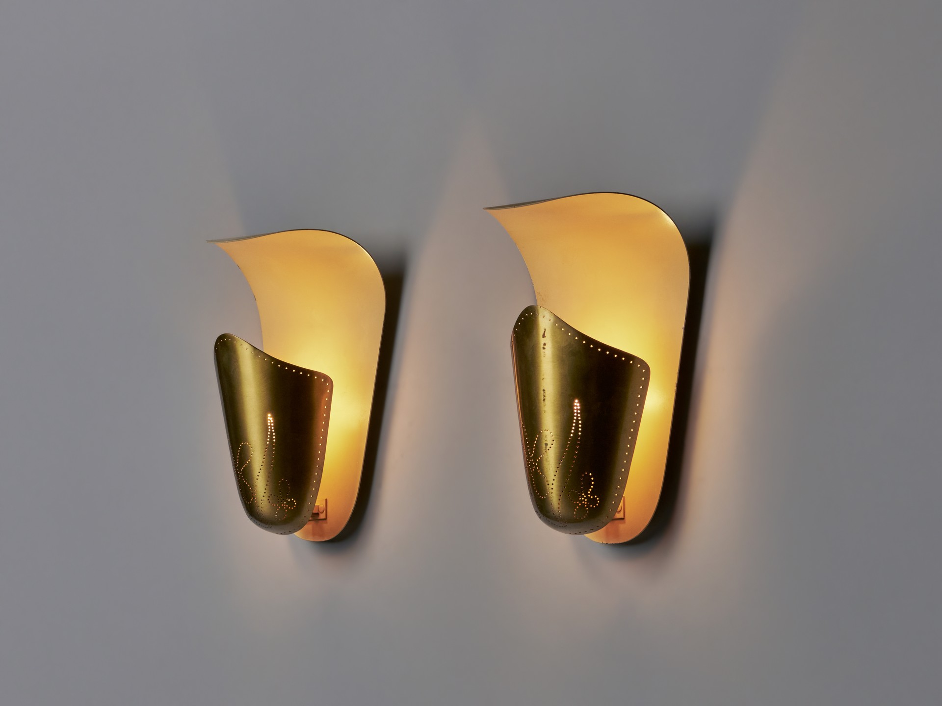 Pair of Wall Lamps image 3