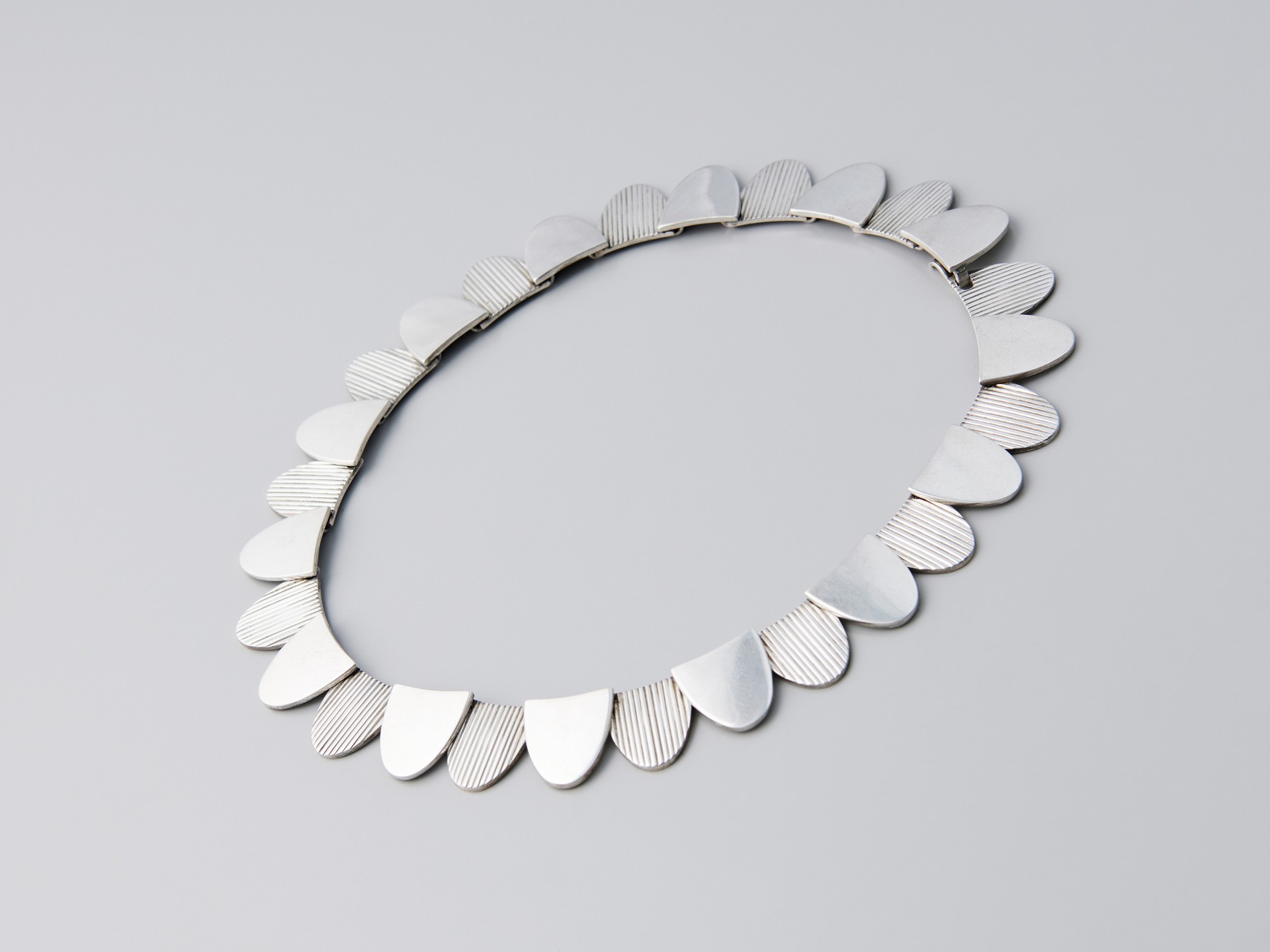 Necklace image 2