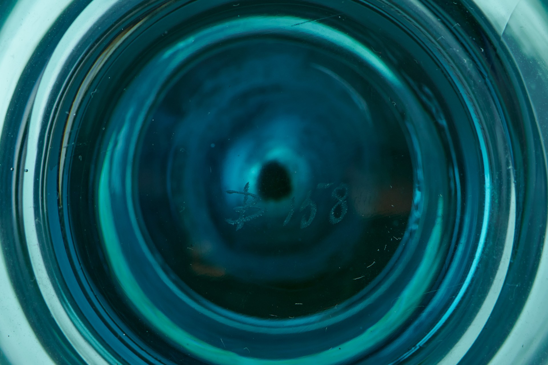Vase image 4