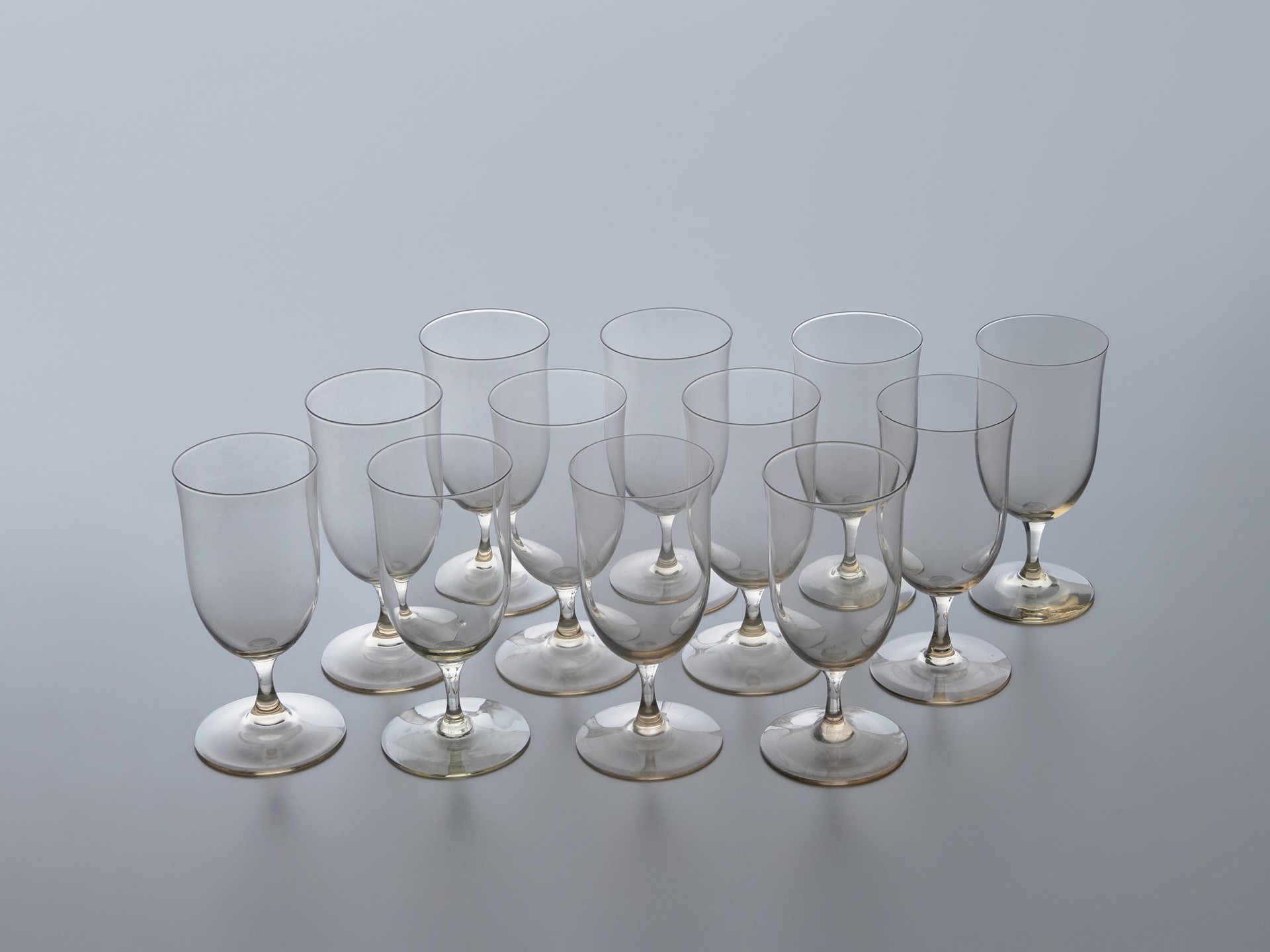 Set of Twelve Glasses image 3