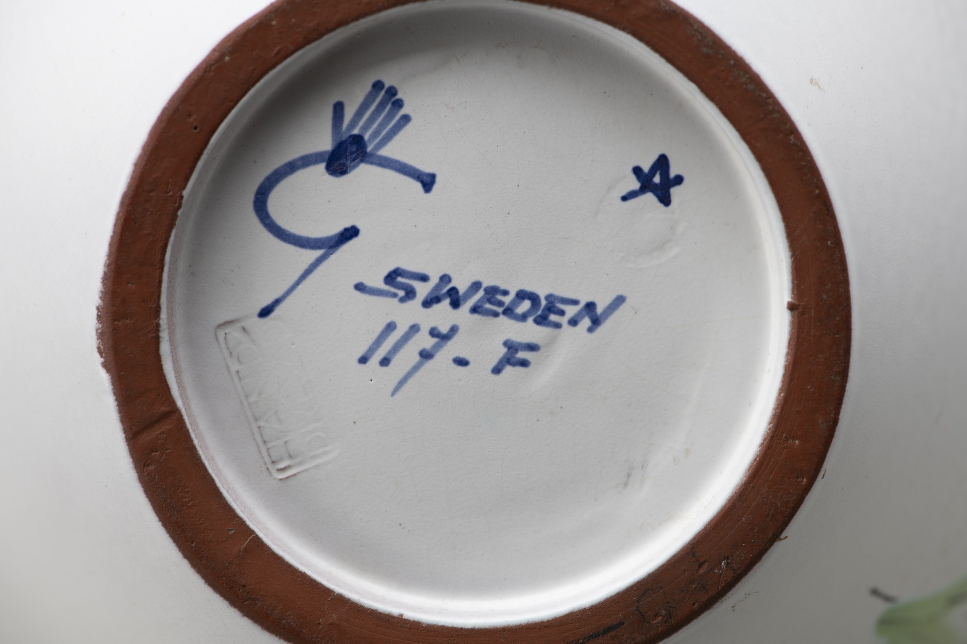 Large Single Handle Vase image 4