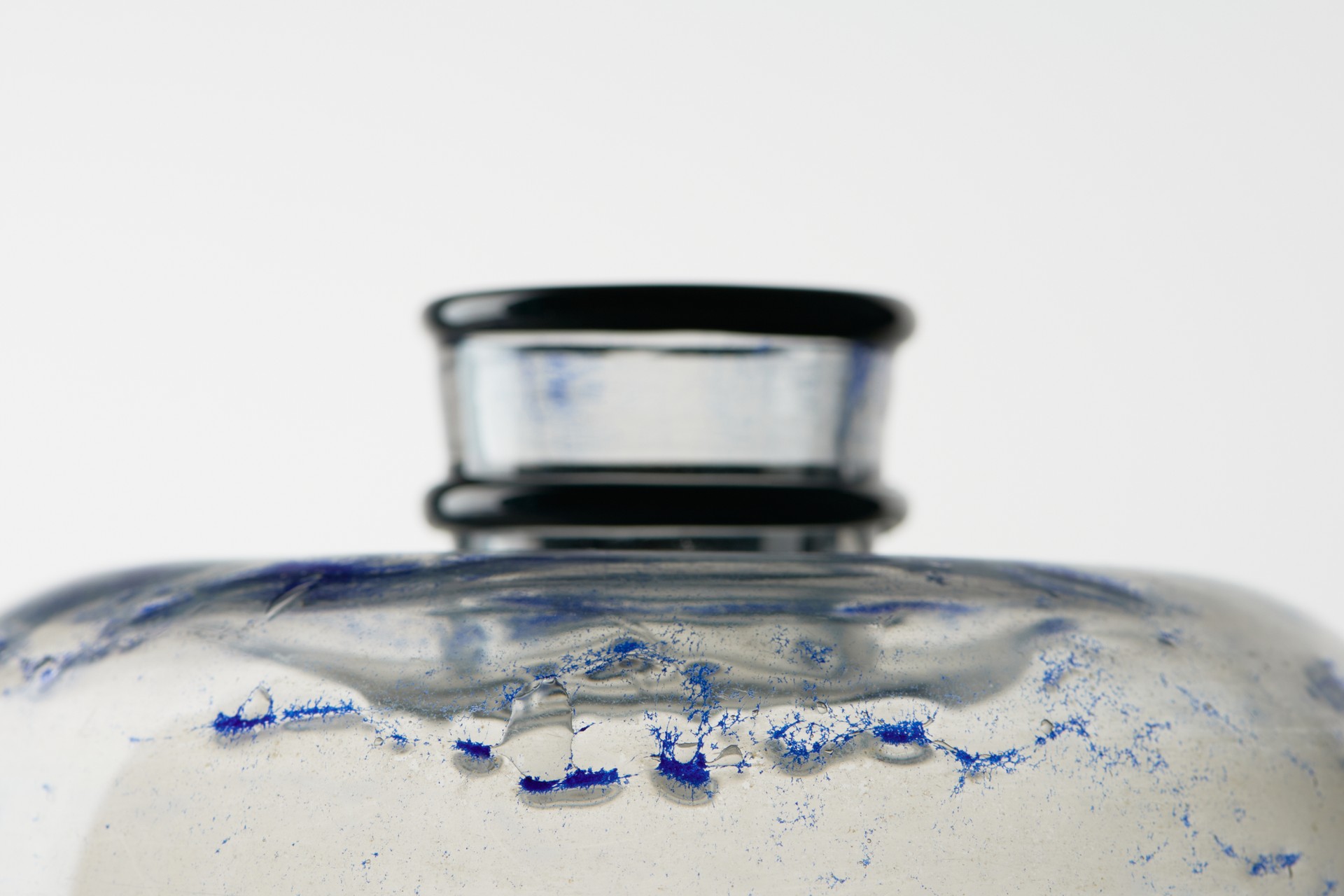 Vase image 2