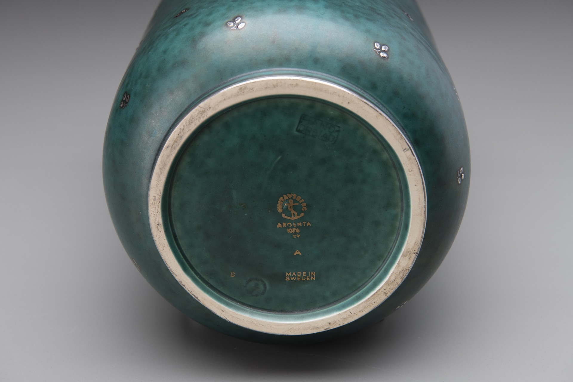 'Argenta' Vase image 4