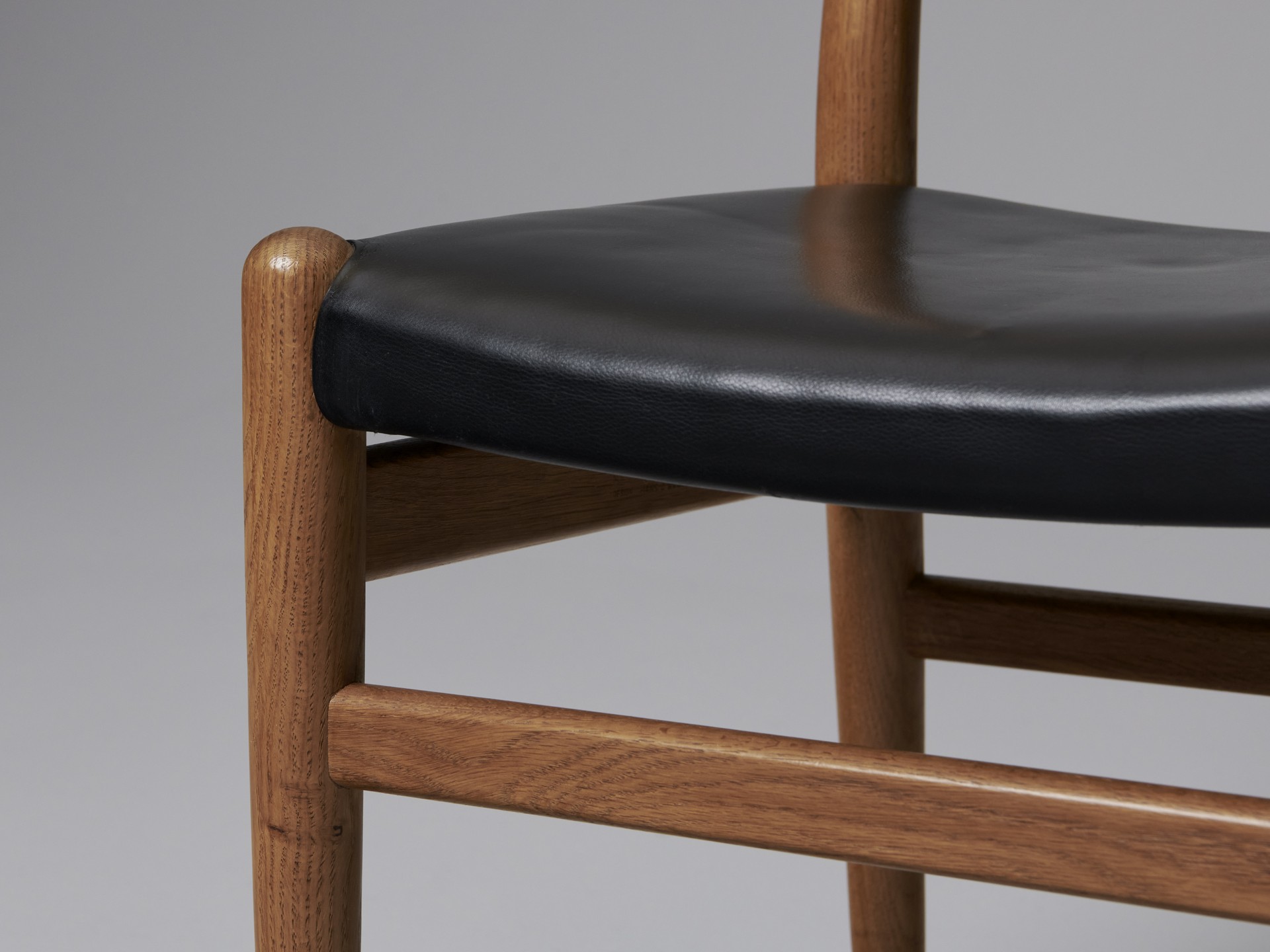 Set of Twelve Chairs image 8