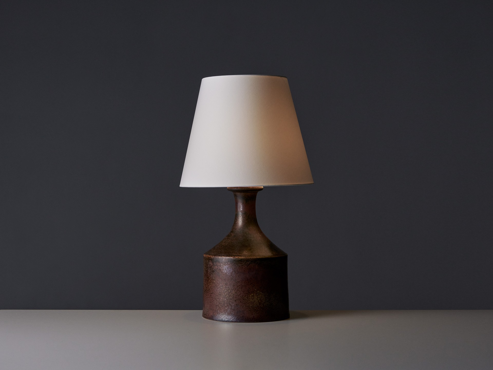 Table Lamp image 3