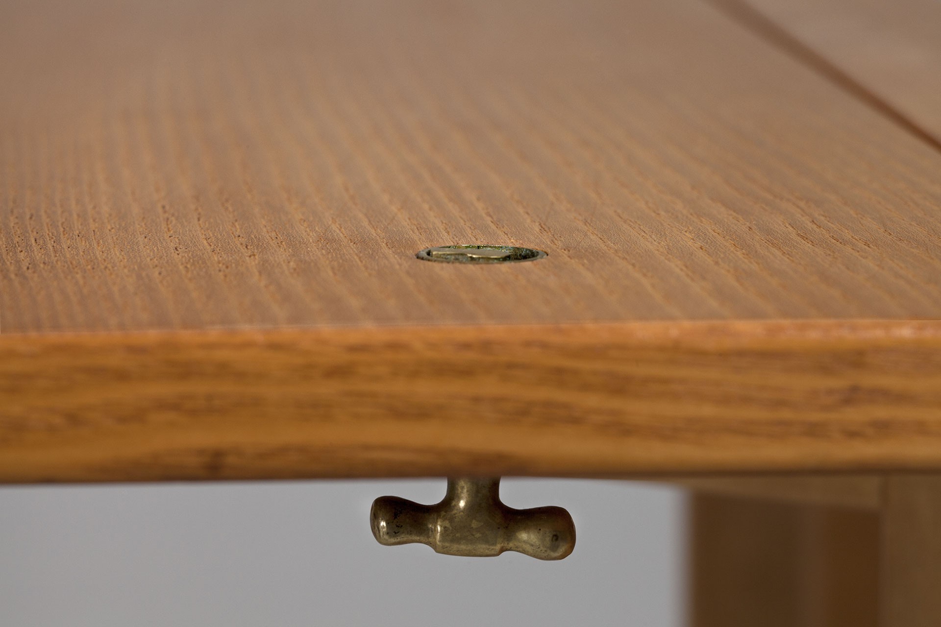 Early 'Maria Flap' Table image 4