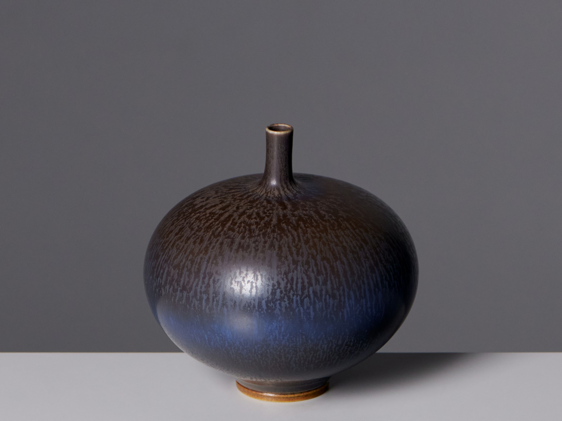 Vase image 2