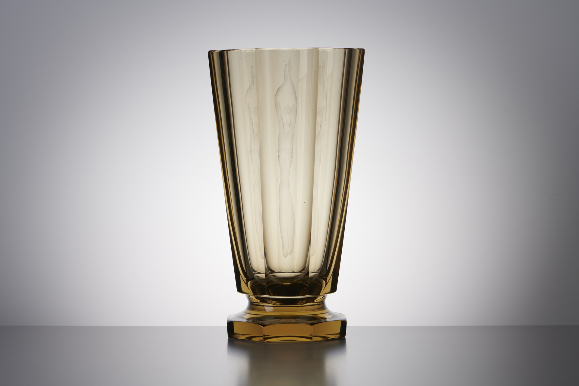 Saint Sebastian Vase image 3
